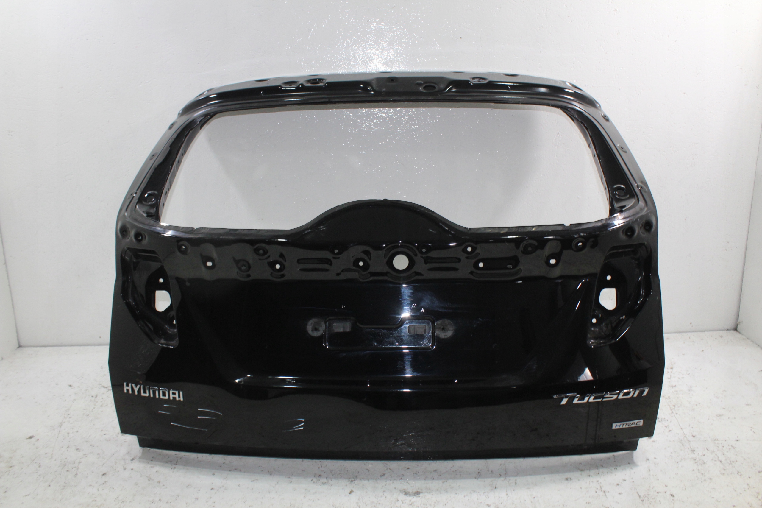 Hyundai Tucson IV trunk door boot rear part