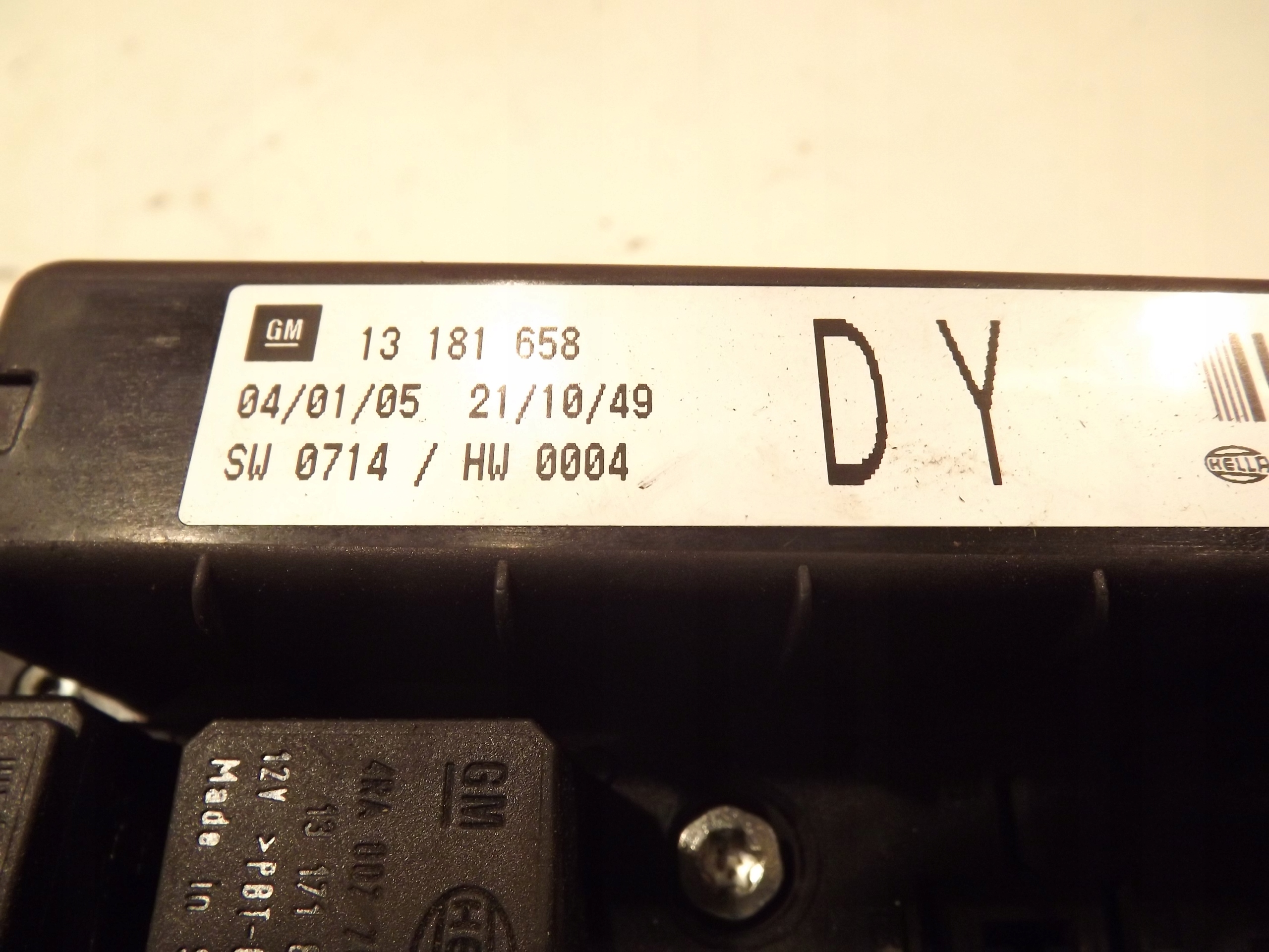 Module fusibles 13181658 DY OPEL ASTRA H