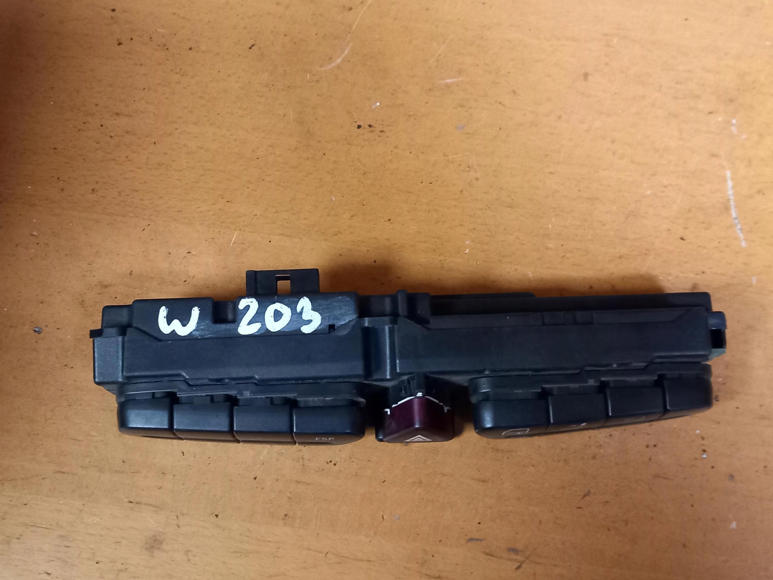 PANEL light switch of warning lights MERCEDES C-KLASA W203 00-07