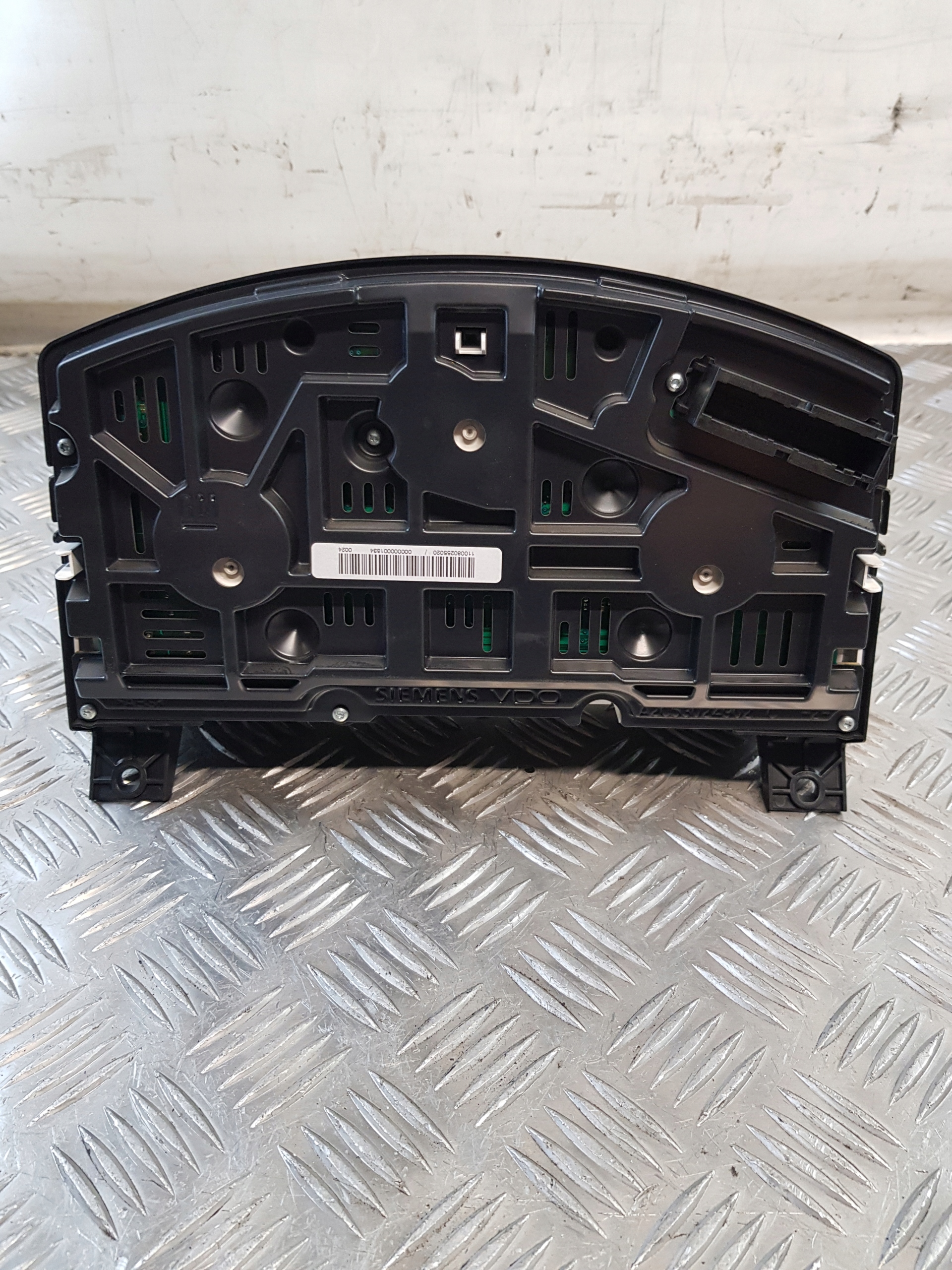 dials 13186328HK OPEL ASTRA H 1.4B 04R- EUROPA