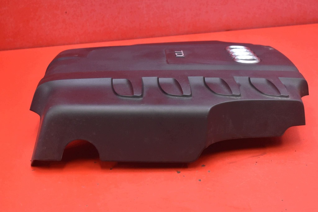 motor cover upper 03L103925F AUDI A4 B8 2.0 TDI 143 KM 07-11