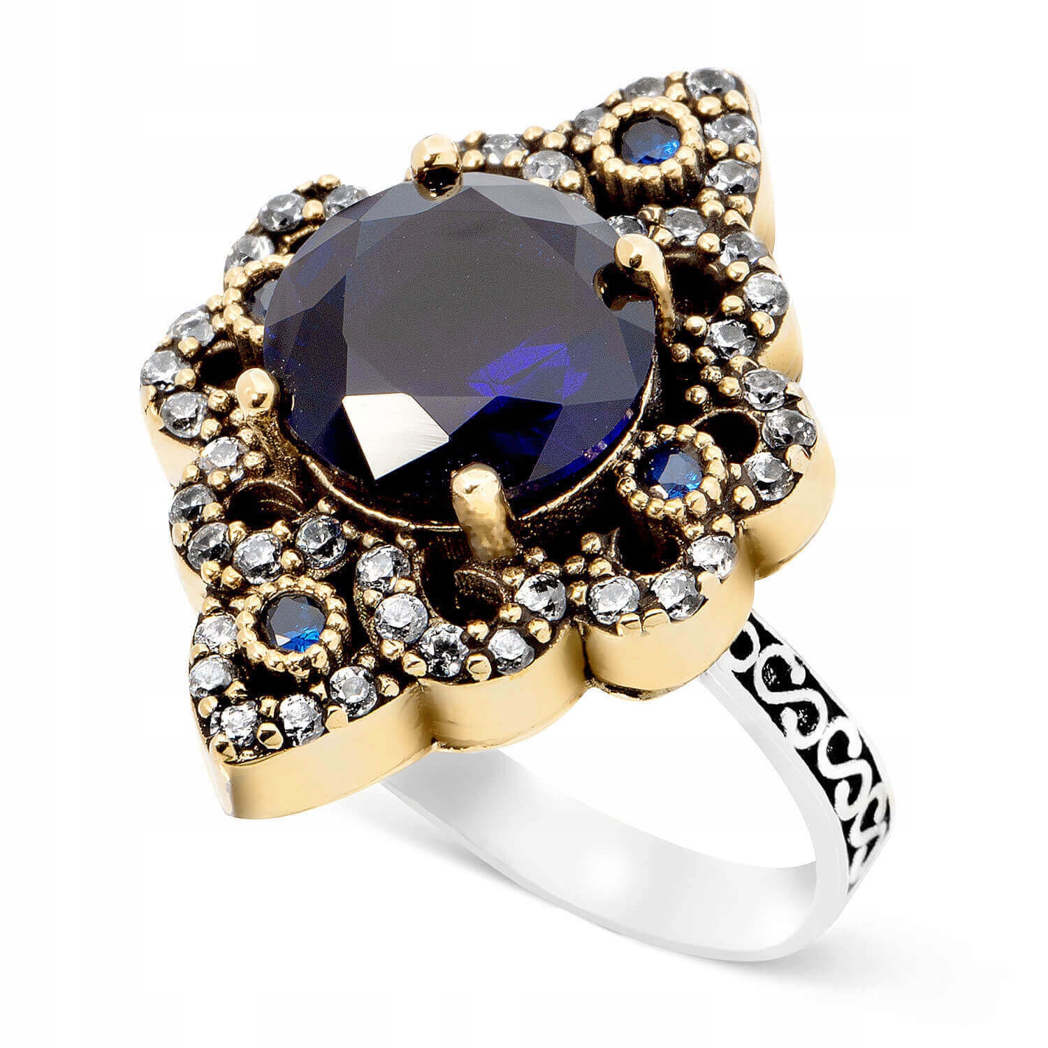 Prstýnek S Ručně Vyráběným Safírovým Zirkonem A Gravírování