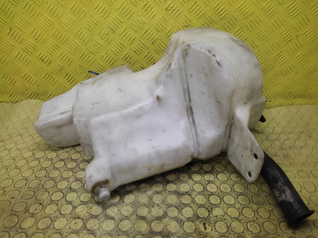 MERCEDES VITO washer fluid tank 6388690820