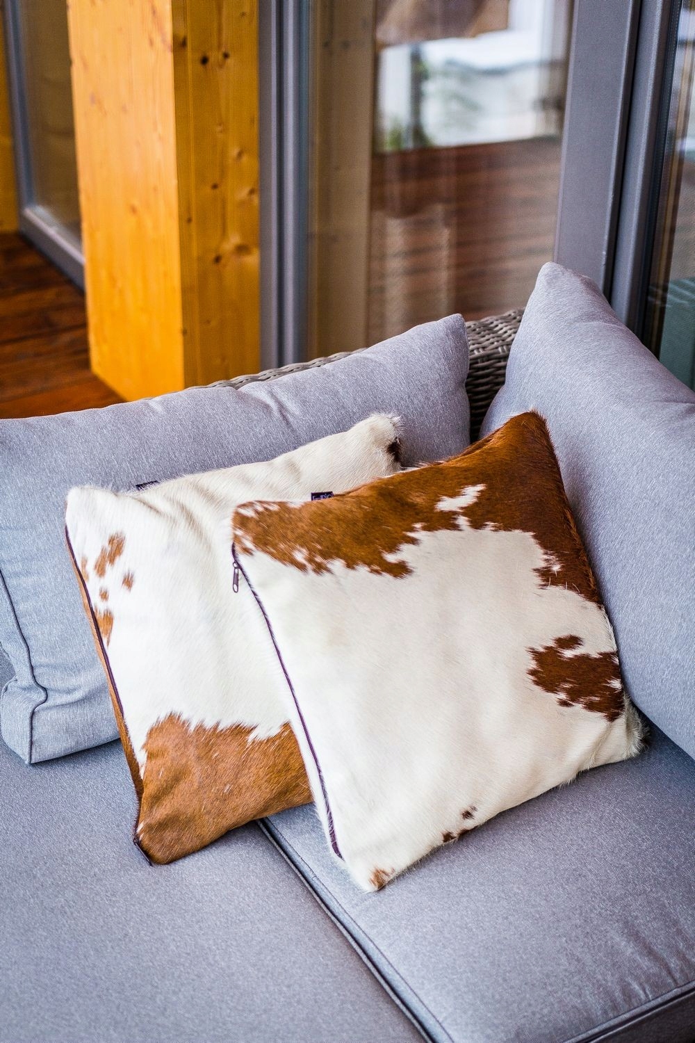 Poduszka Premium Skóra naturalna bydlęca B2 Głębokość mebla 37 cm