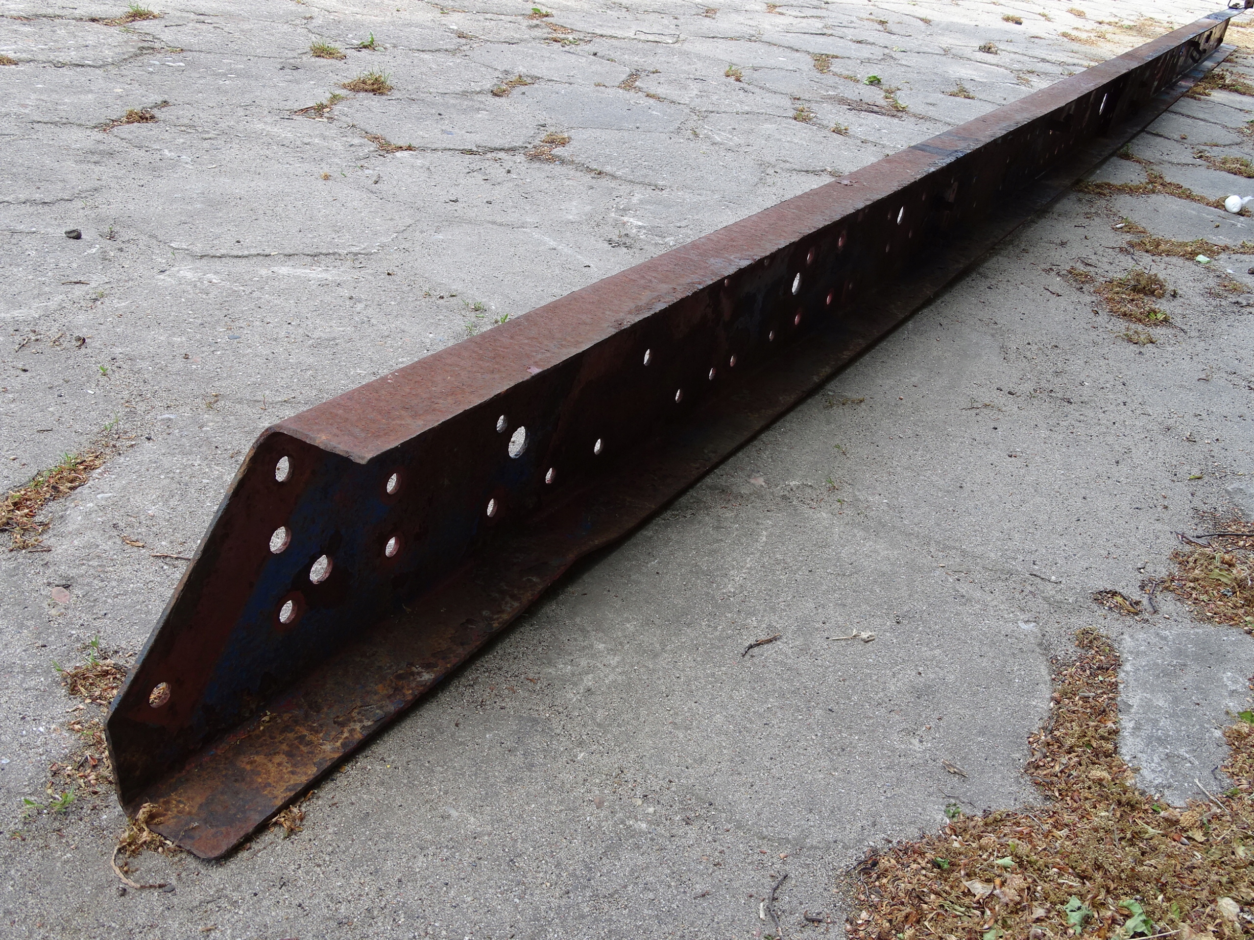 EUROCARGO 91 02 RAMA LEWA 550x18CM 17 5 Car type Trucks