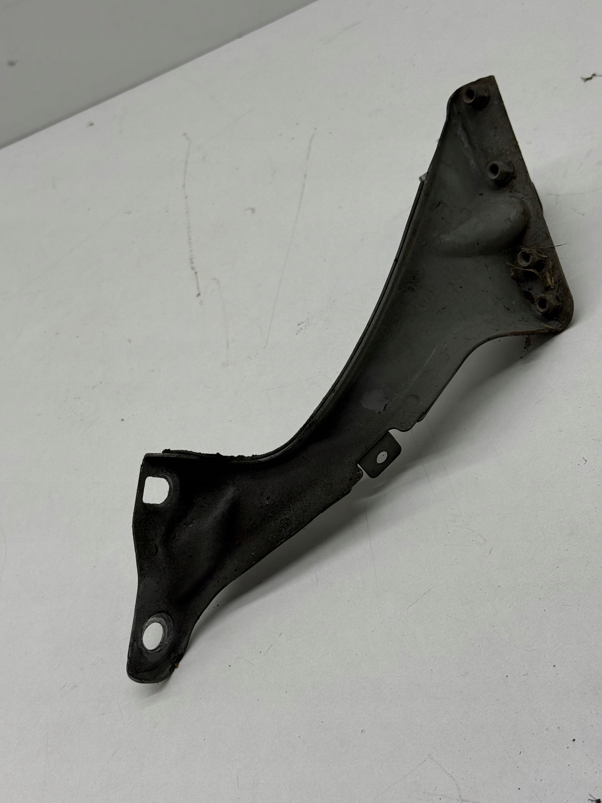 AUDI A6 S6 C7 Console Support plaque Aile Droite Avant Couleur LX7U