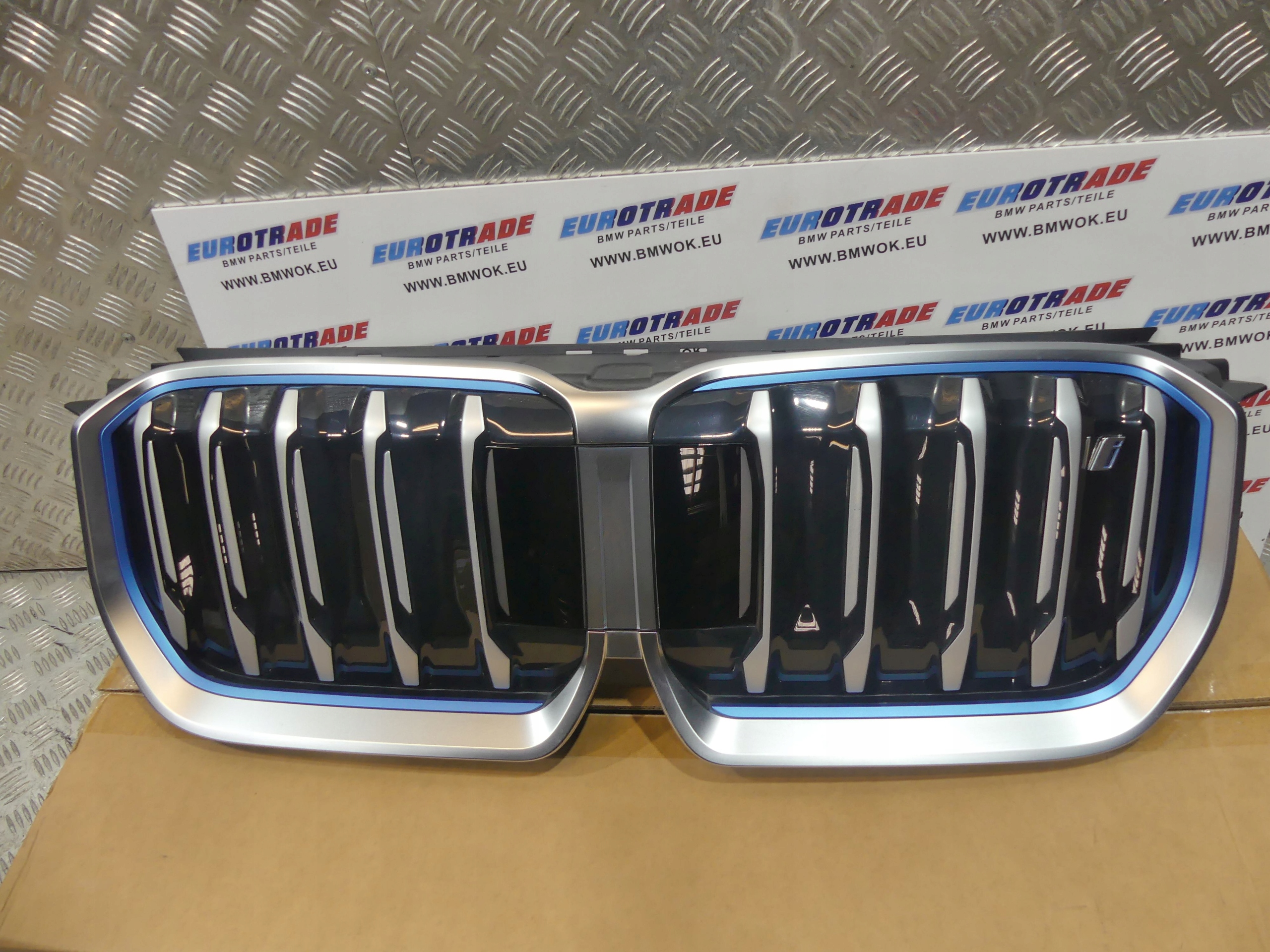 BMW iX1 U11 Kühlergrill FRONTGRILL Kühlergitter 5A076E4 - Thumbnail 6