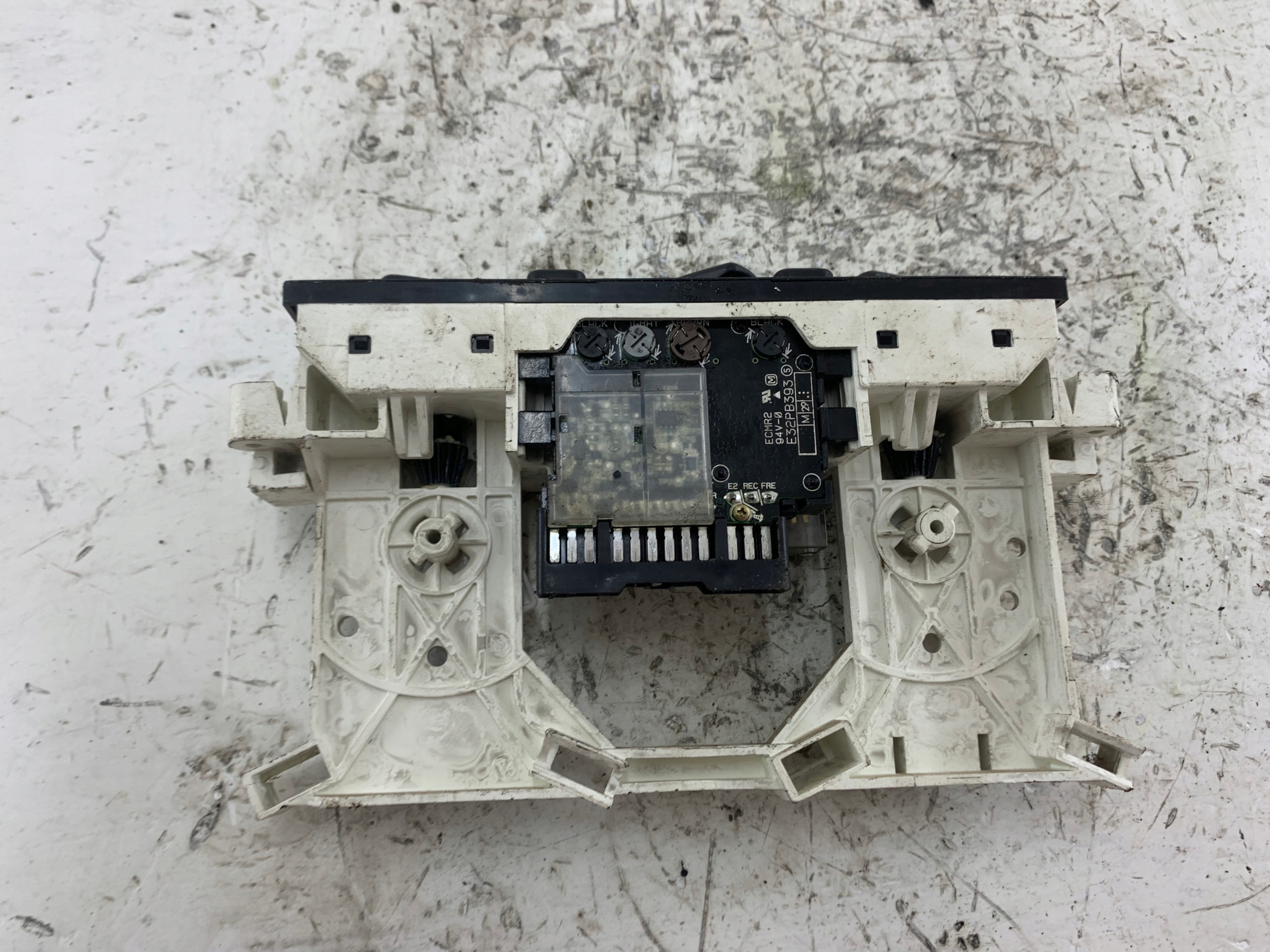MITSUBISHI PAJERO PININ Unite commande clima E32PB393