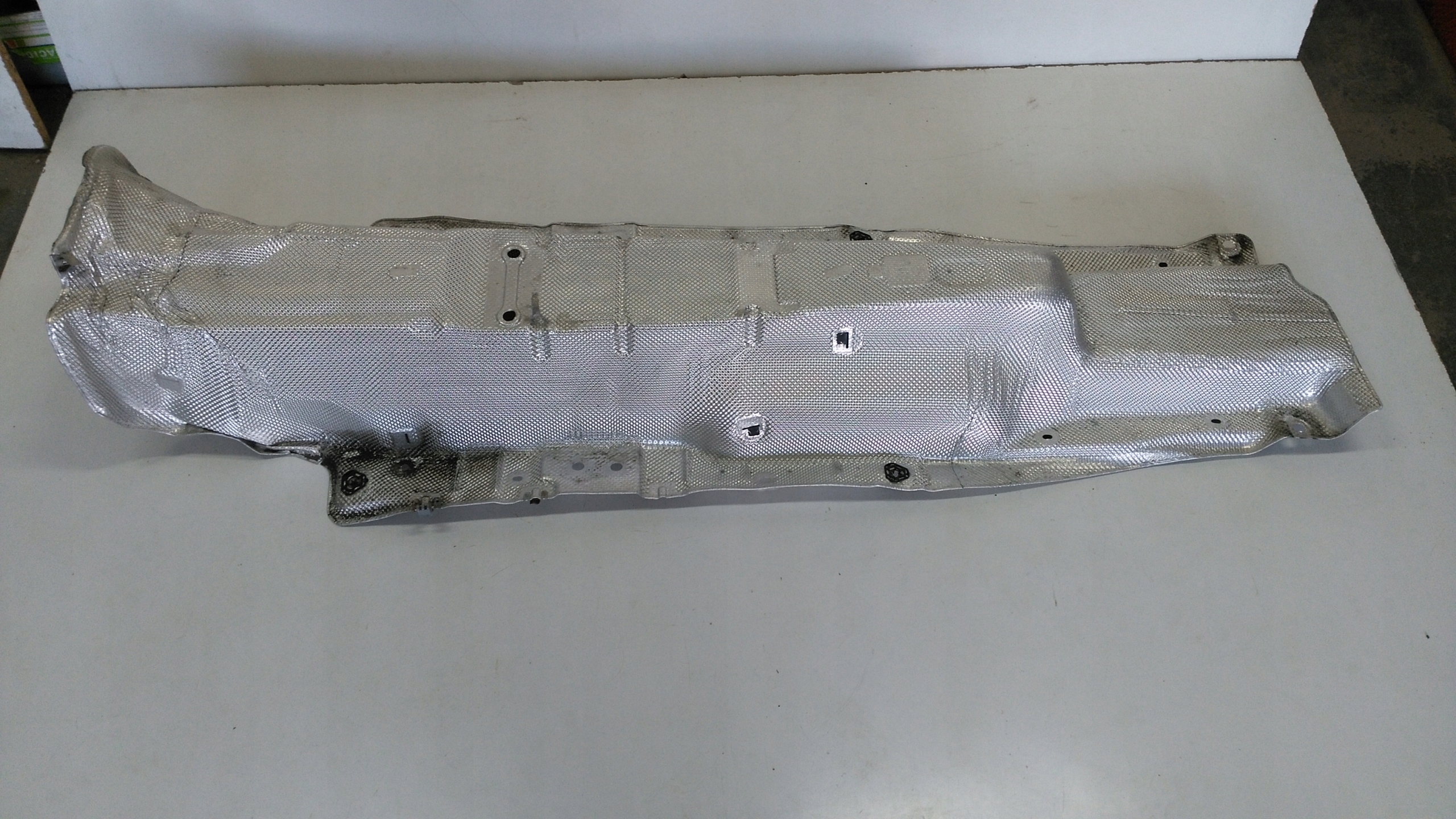 5QA825661 - TOURAN 5T III ТЕПЛОВИЙ ЩИТ ТУНЕЛЬНИЙ ЛИСТ