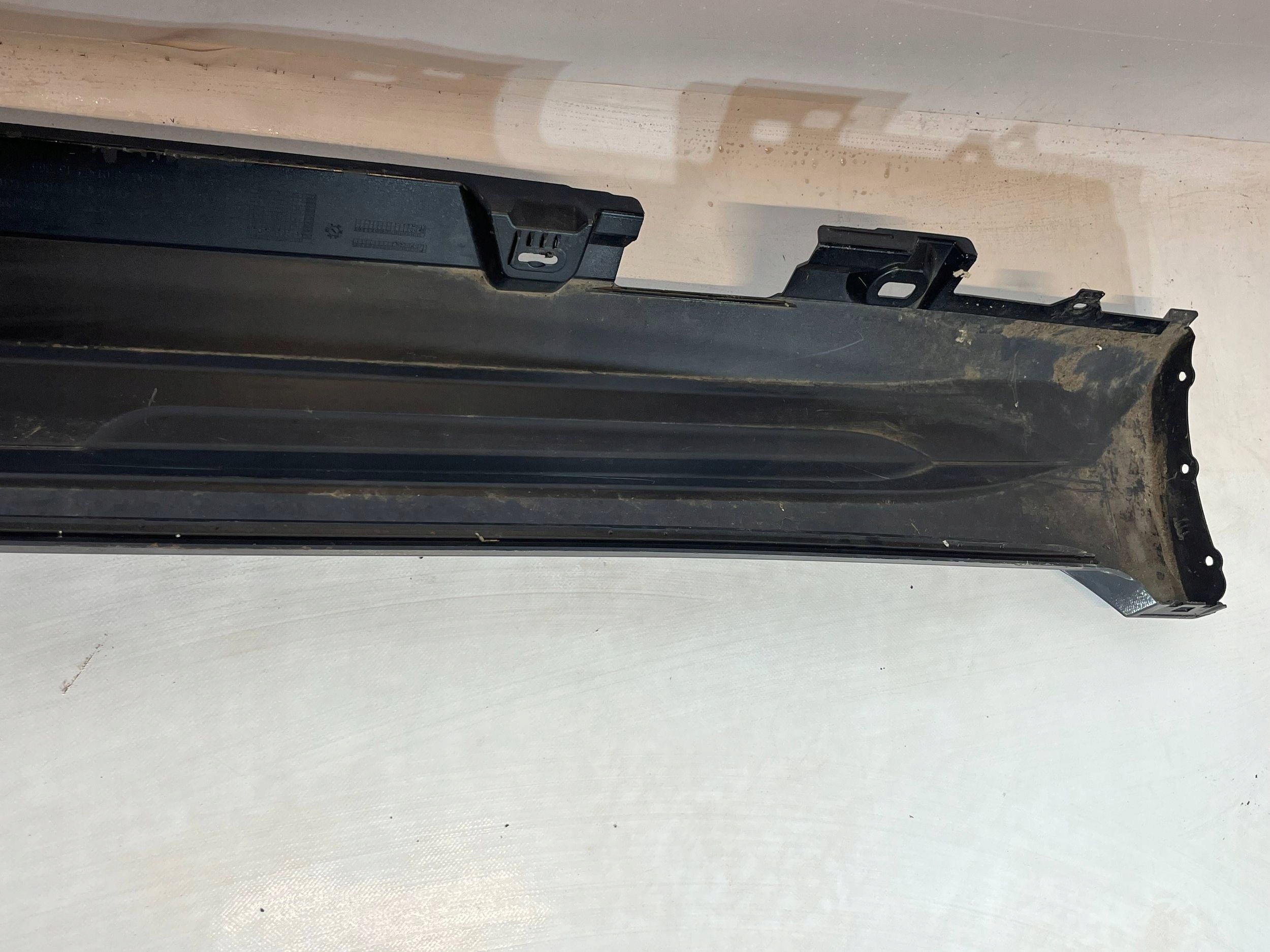 moulding threshold left side Mercedes-Benz EQS X296 2966984800 !A