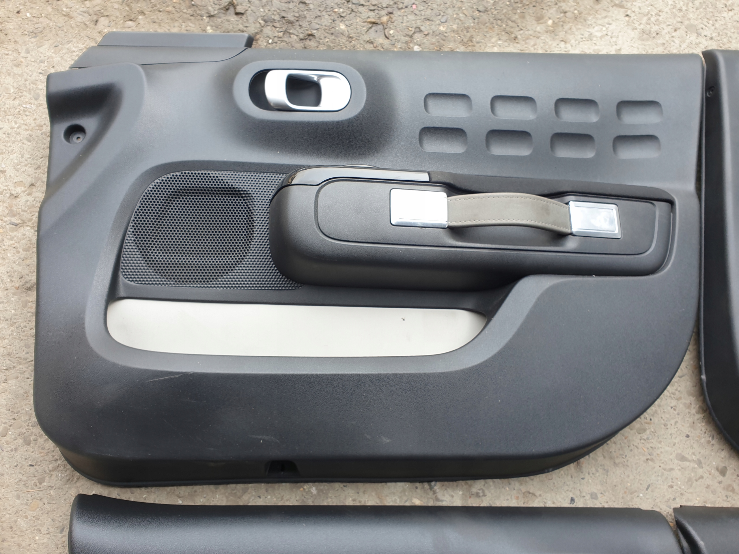 upholstery side for door CITROEN C3 III 2016