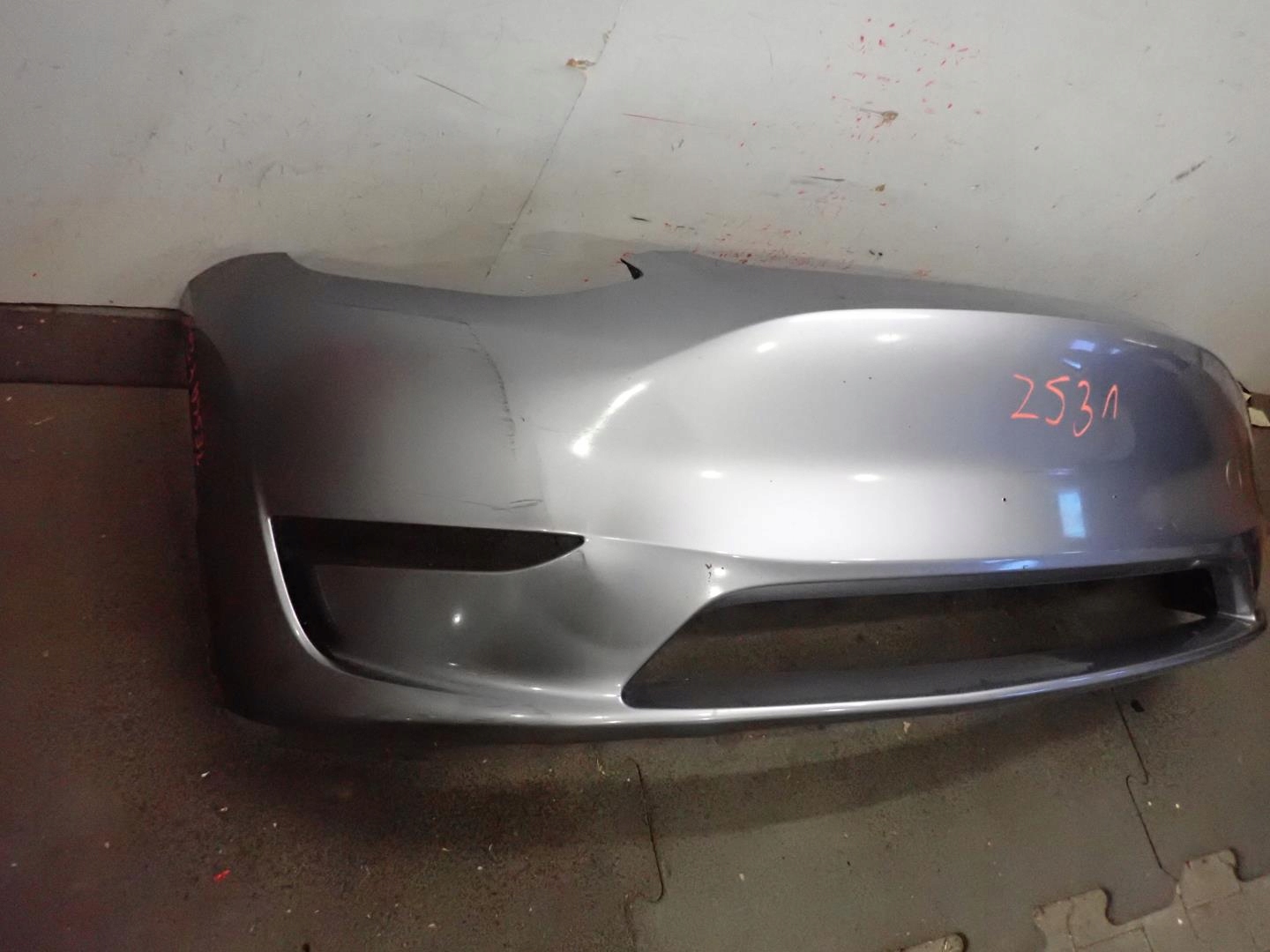 bumper front front TESLA Y 2020