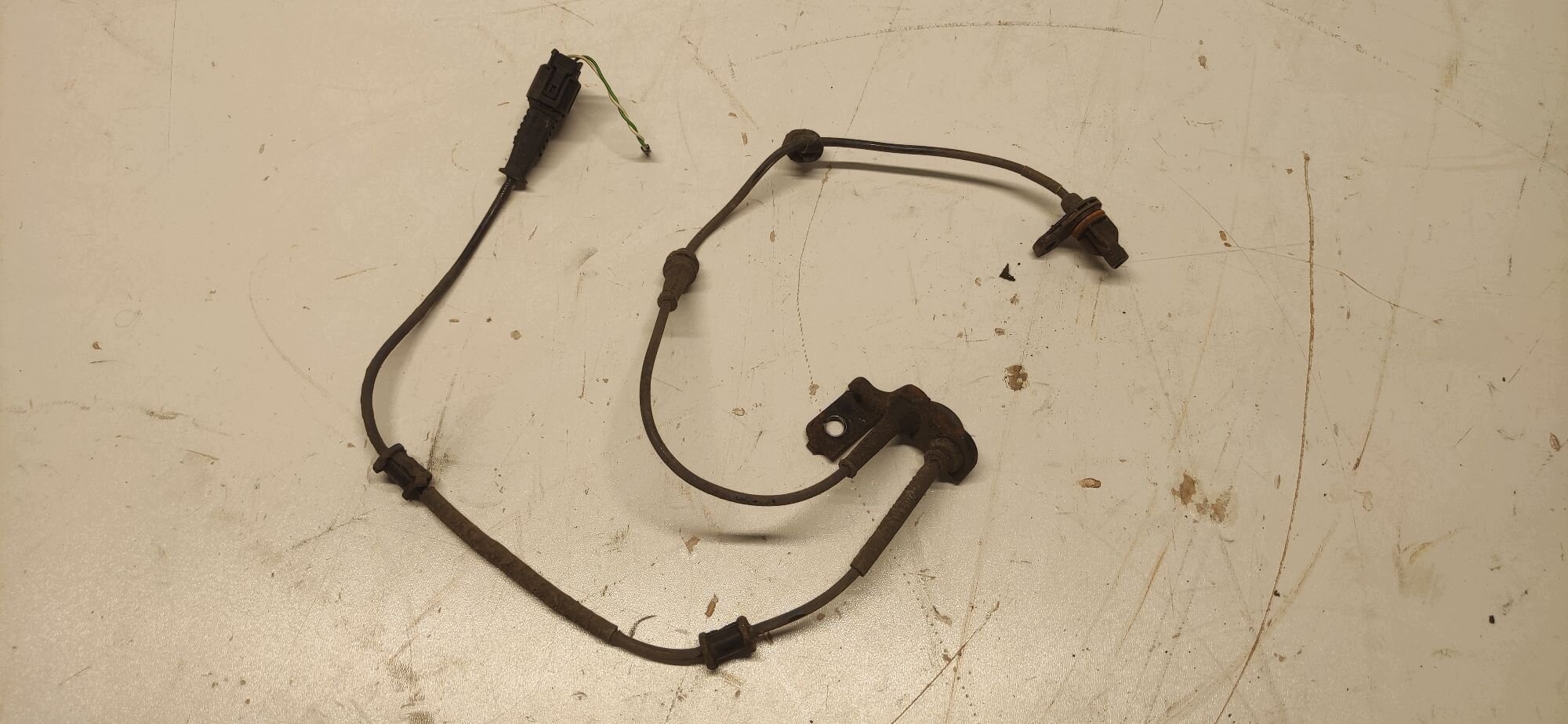 sensor ABS left front KIA SPORTAGE IV TUCSON II 95670-D3000
