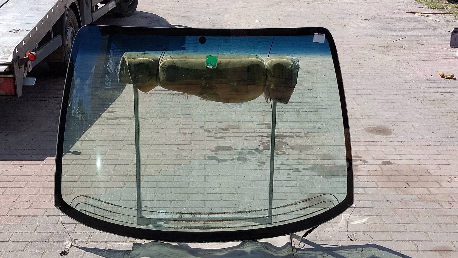 window iron front CHRYSLER VOYAGER II 90-95R