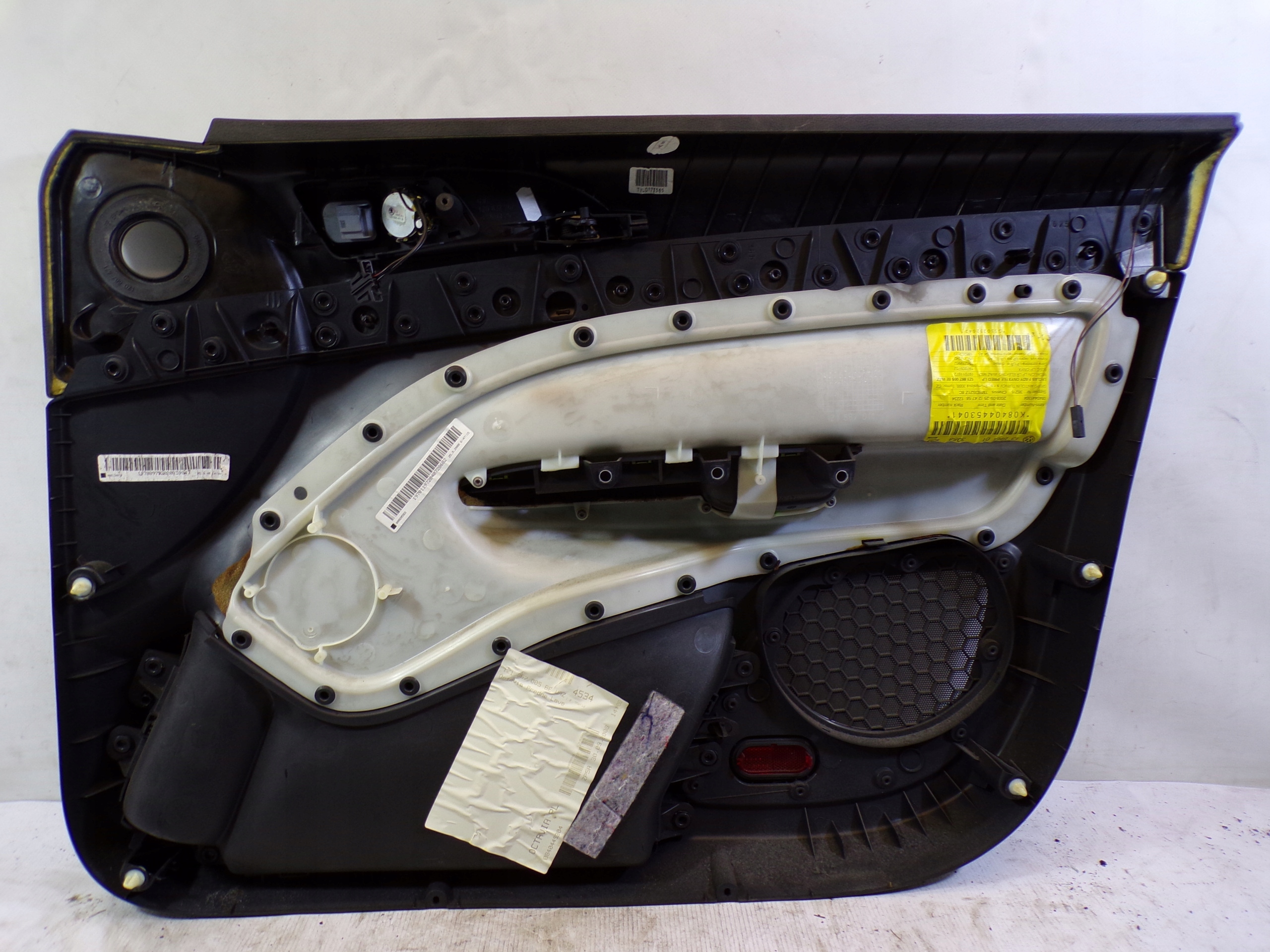 Seite links Tür links PRZEDNICH SKODA OCTAVIA 2 II (1) (K2)