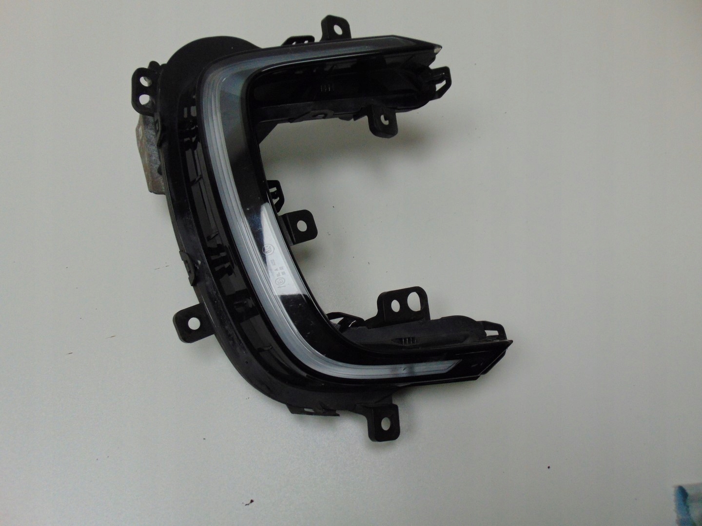противотуманная P volkswagen oe 12E941056E