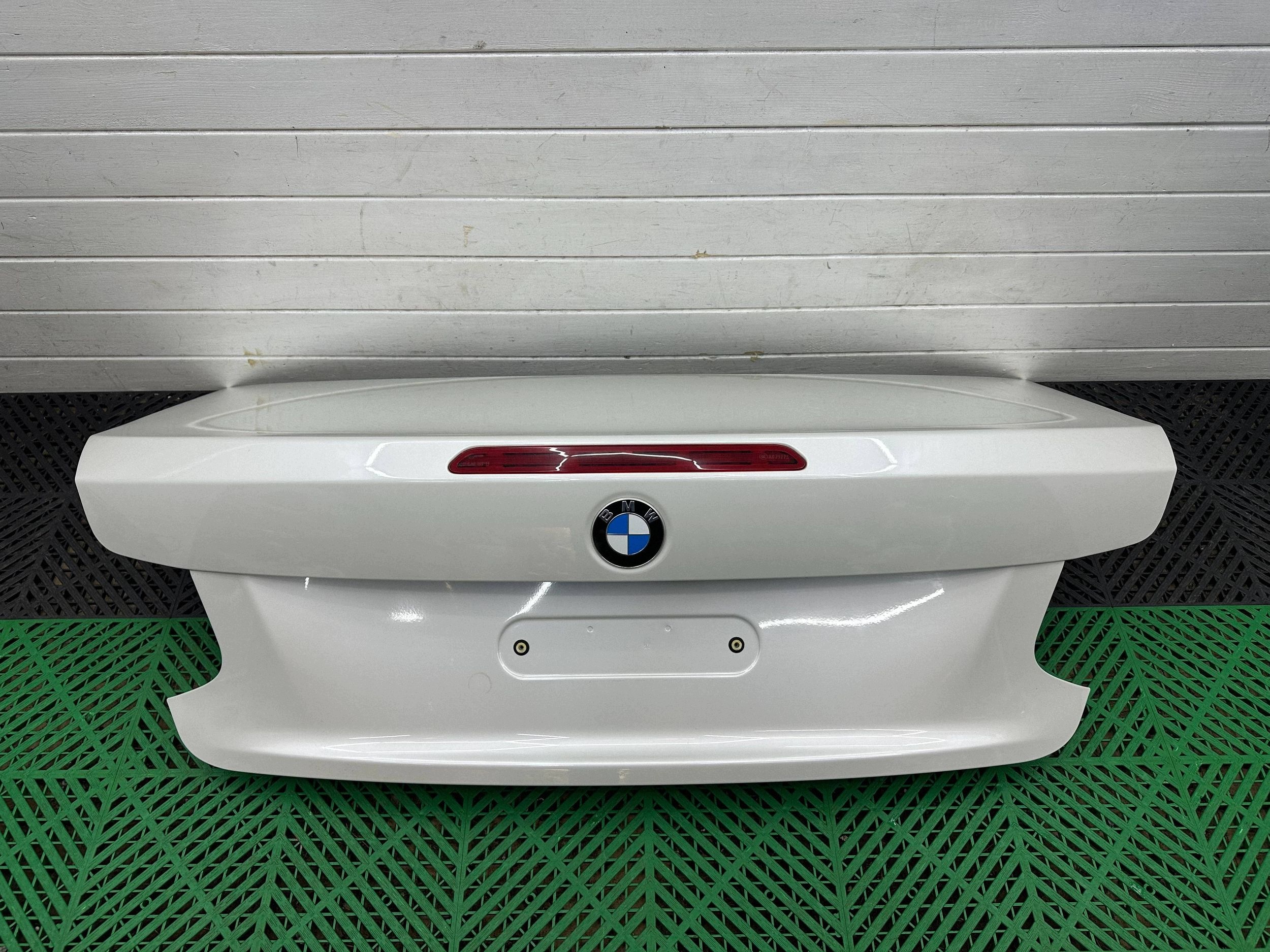boot door BMW F23 colour A300