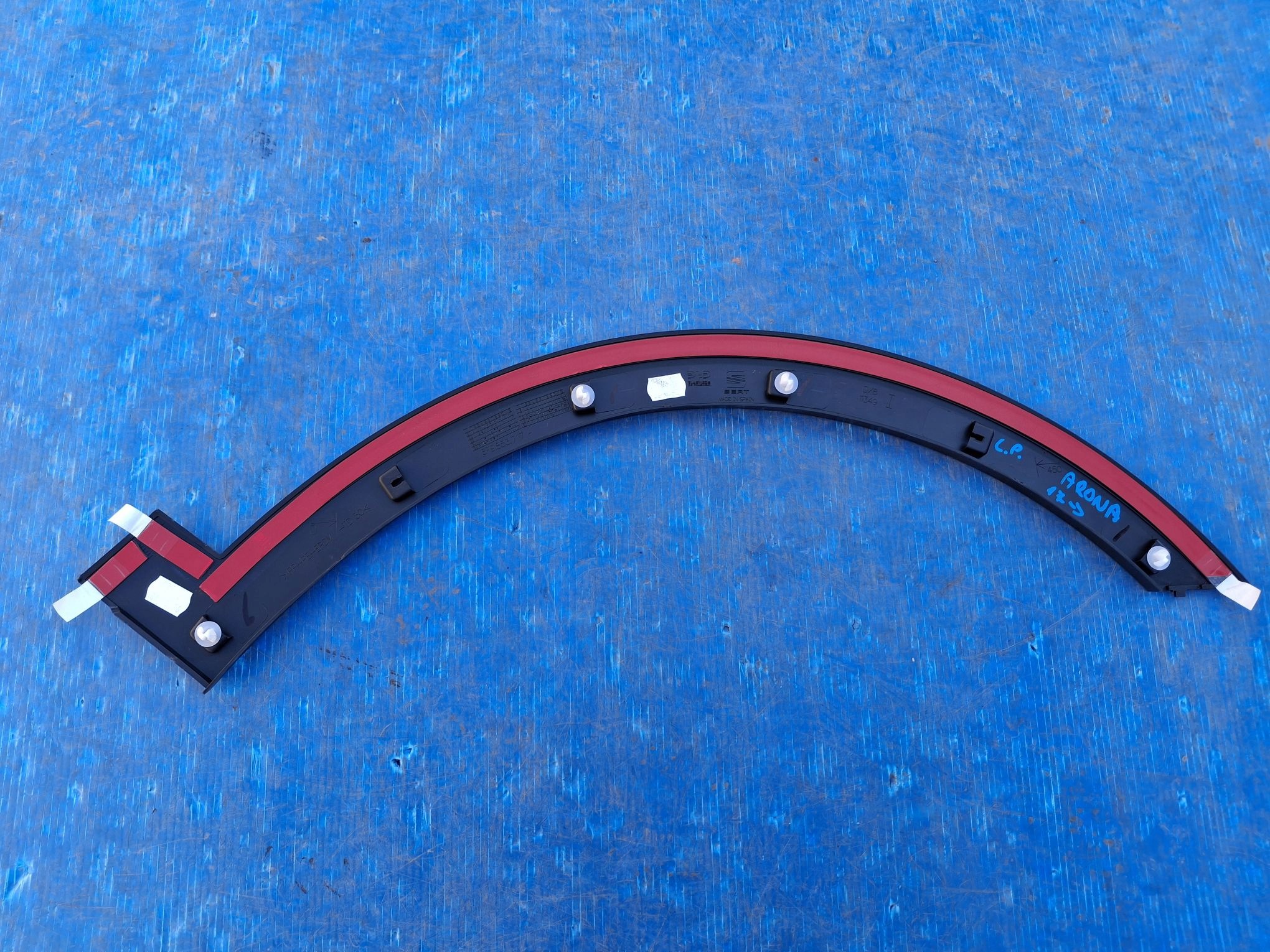cap for fender left front moulding SEAT ARONA 2017R->