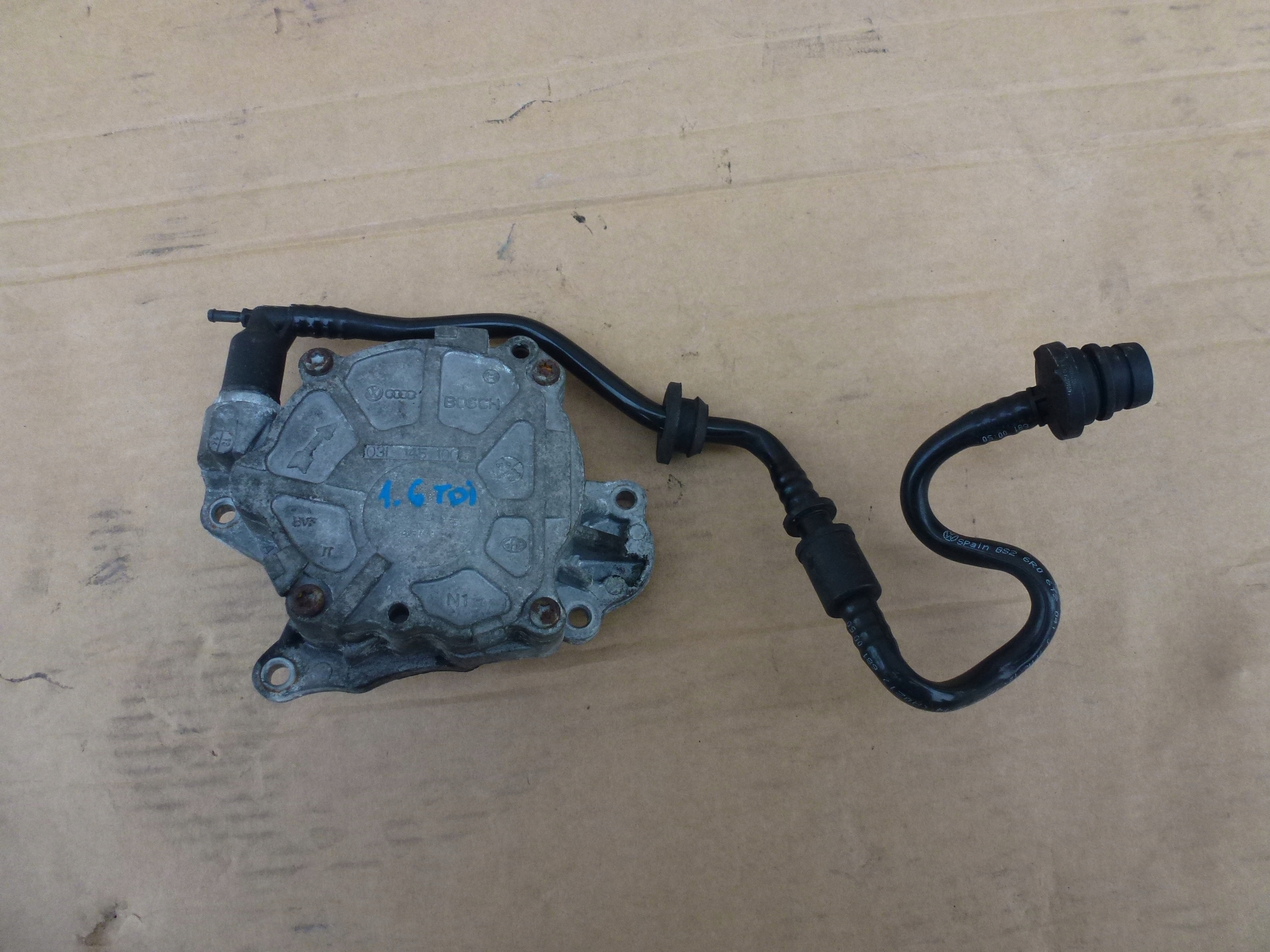 насос вакум seat Toledo IV 1.6 tdi 14r