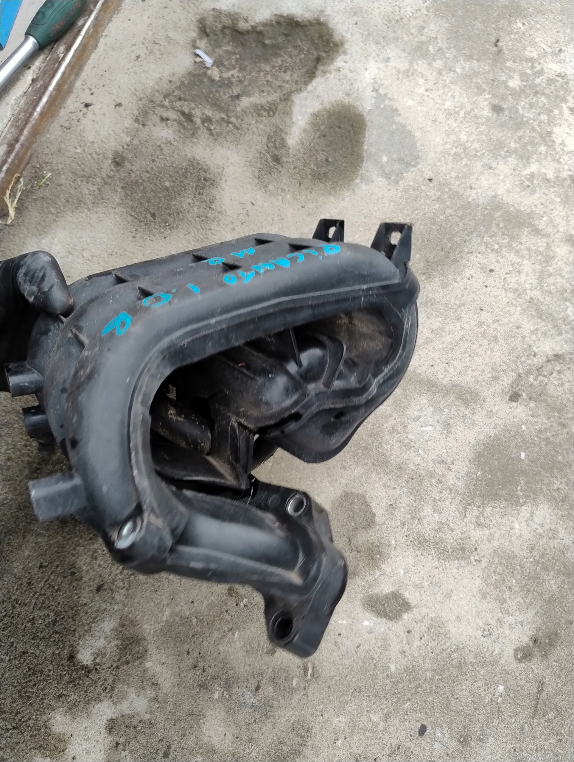 intake manifold Kia Picanto II 1.0