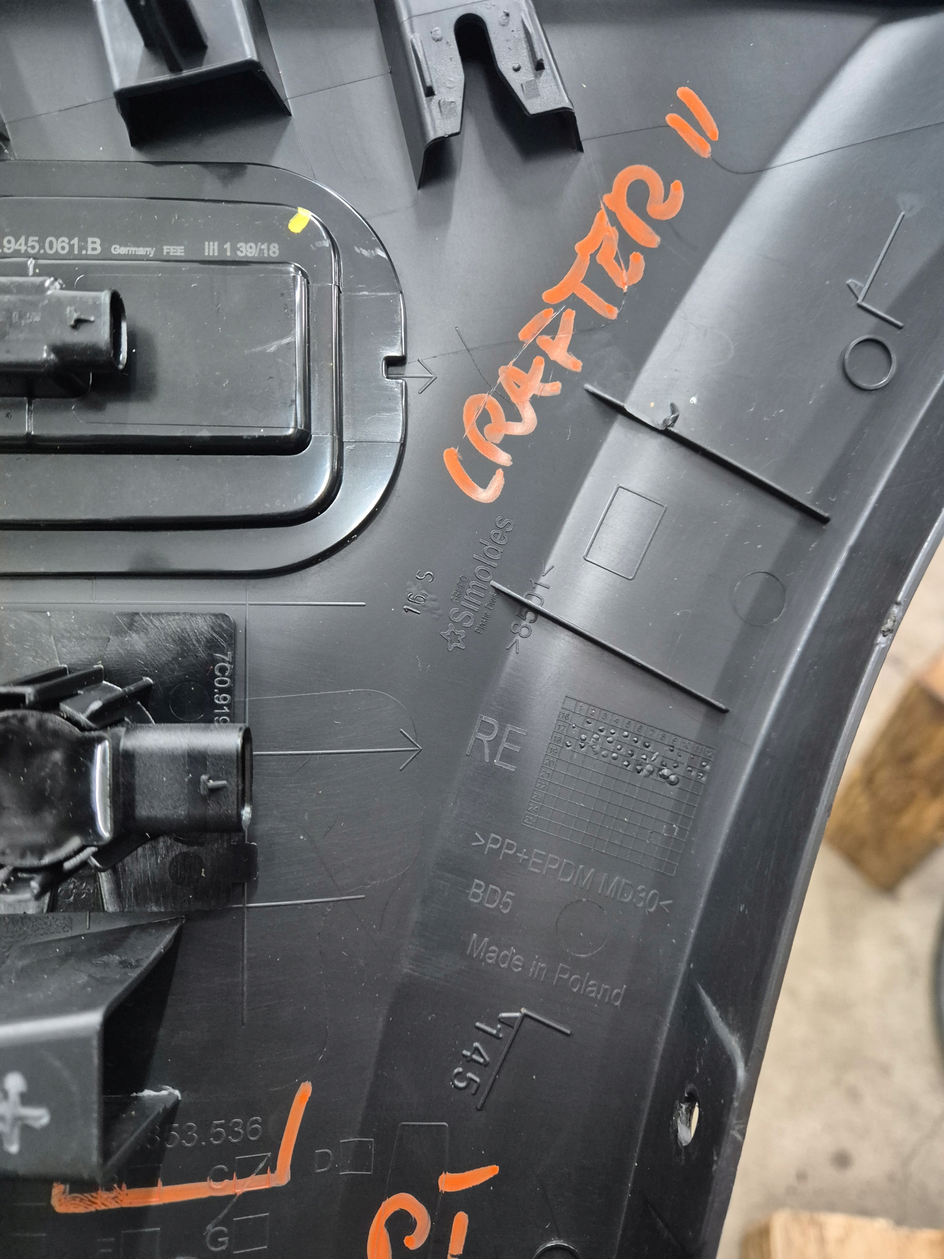 moulding side right rear part VW CRAFTER II MAN 2,0 TDI