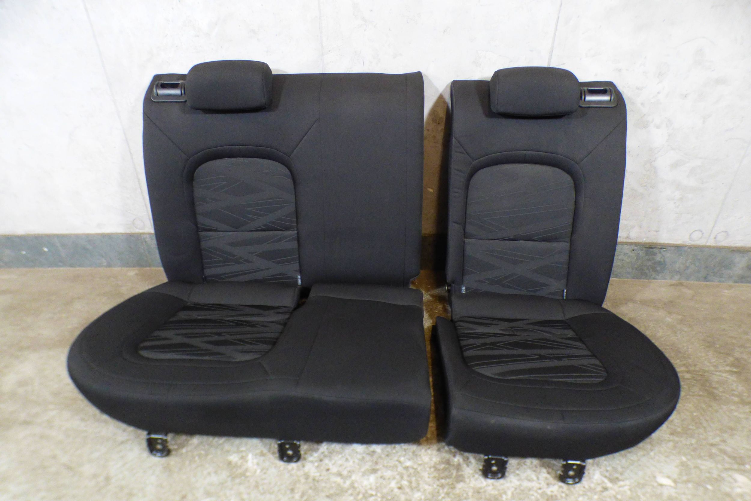 KIA Ceed III HB 5D Sitz zapinki Gurten heck KPL.