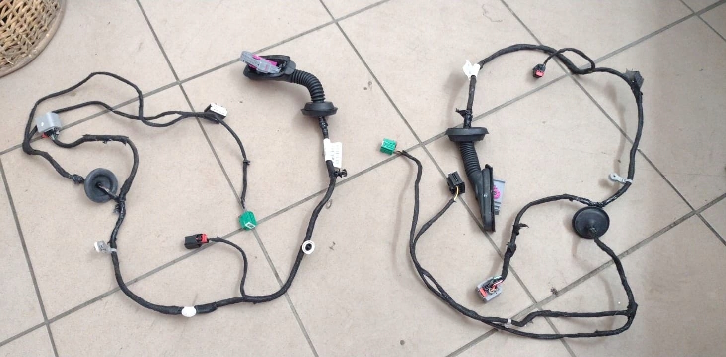 WIĄZKA INSTALACJA DRZWI TYŁ OPEL INSIGNIA B 2018r