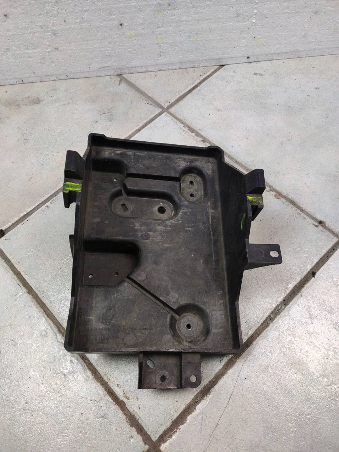 Grundlage akumulatora Mazda CX-9 2008 K6805