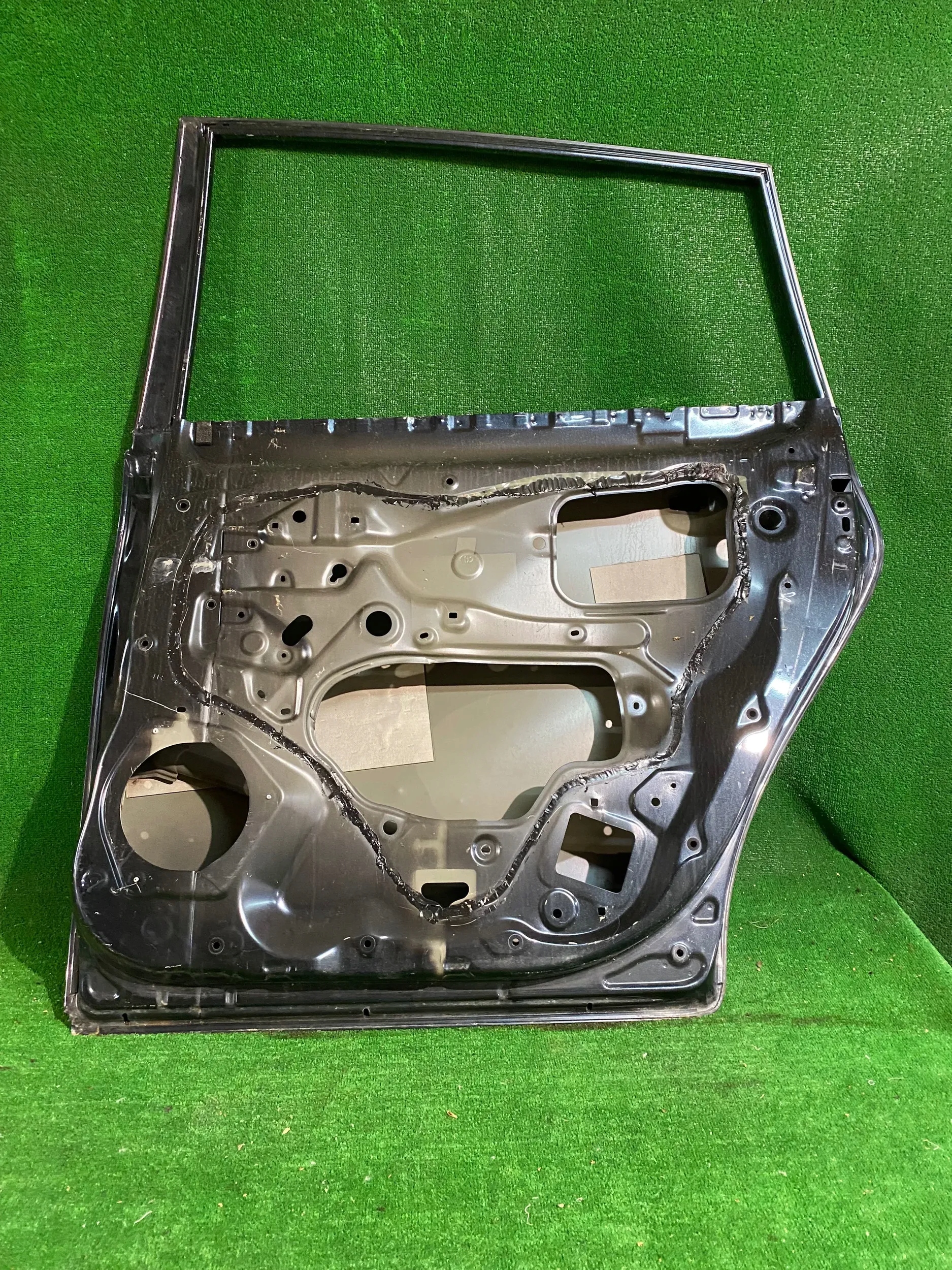 door rear. right TOYOTA VERSO 09