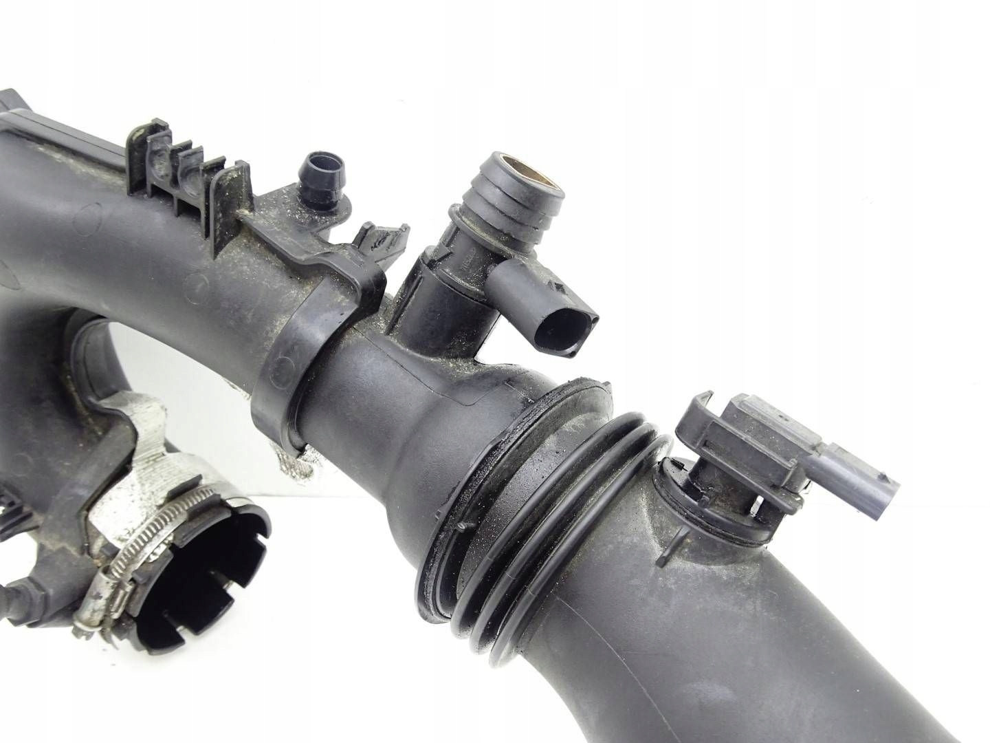 hadice trouba TROUBA MERCEDES W246 1.6 CGI A2700900929