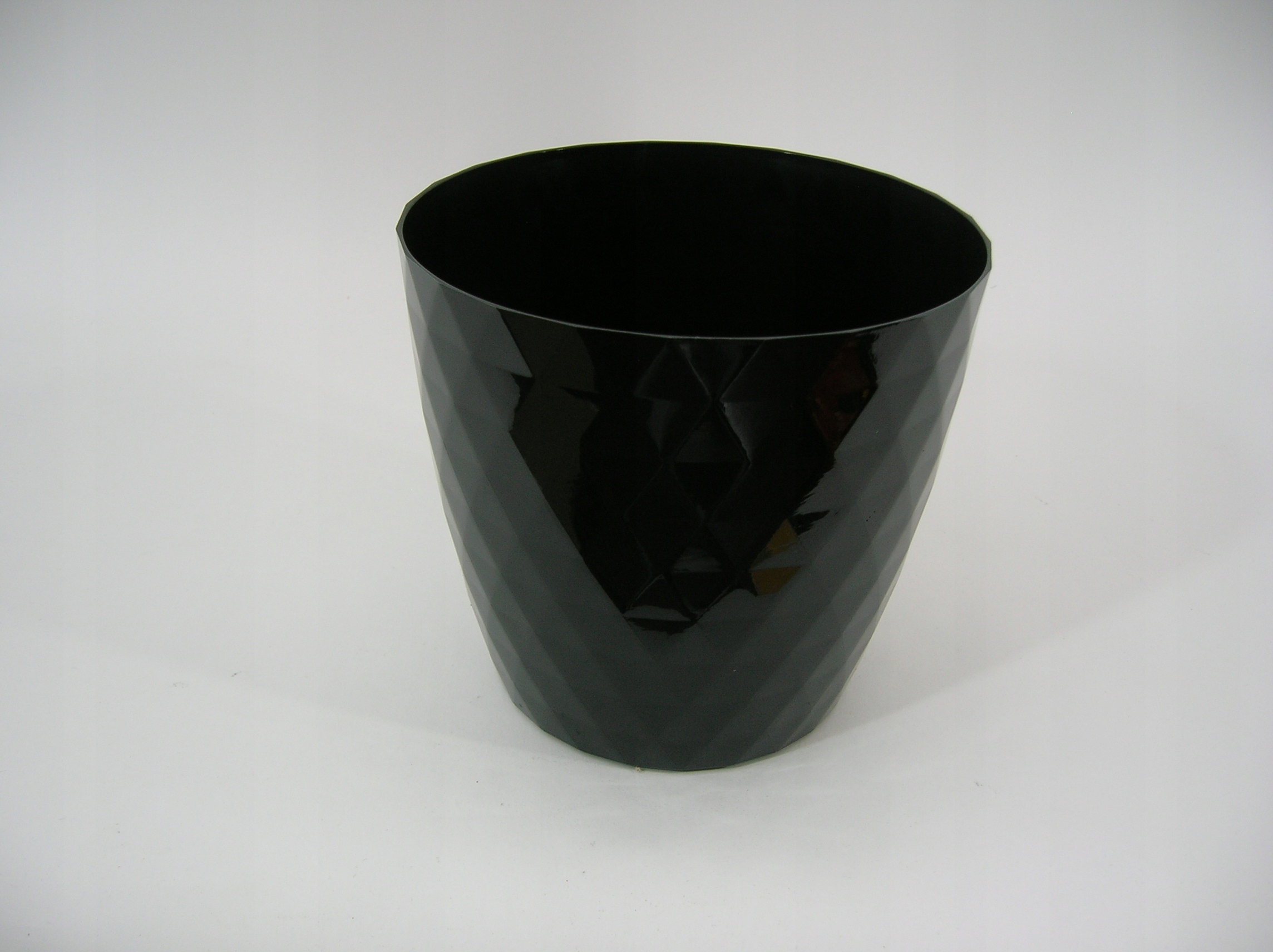 DONICZKA OSŁONKA CRISTAL CZARNA DCRL14 PLASTIKOWA Kod producenta DCRL 14