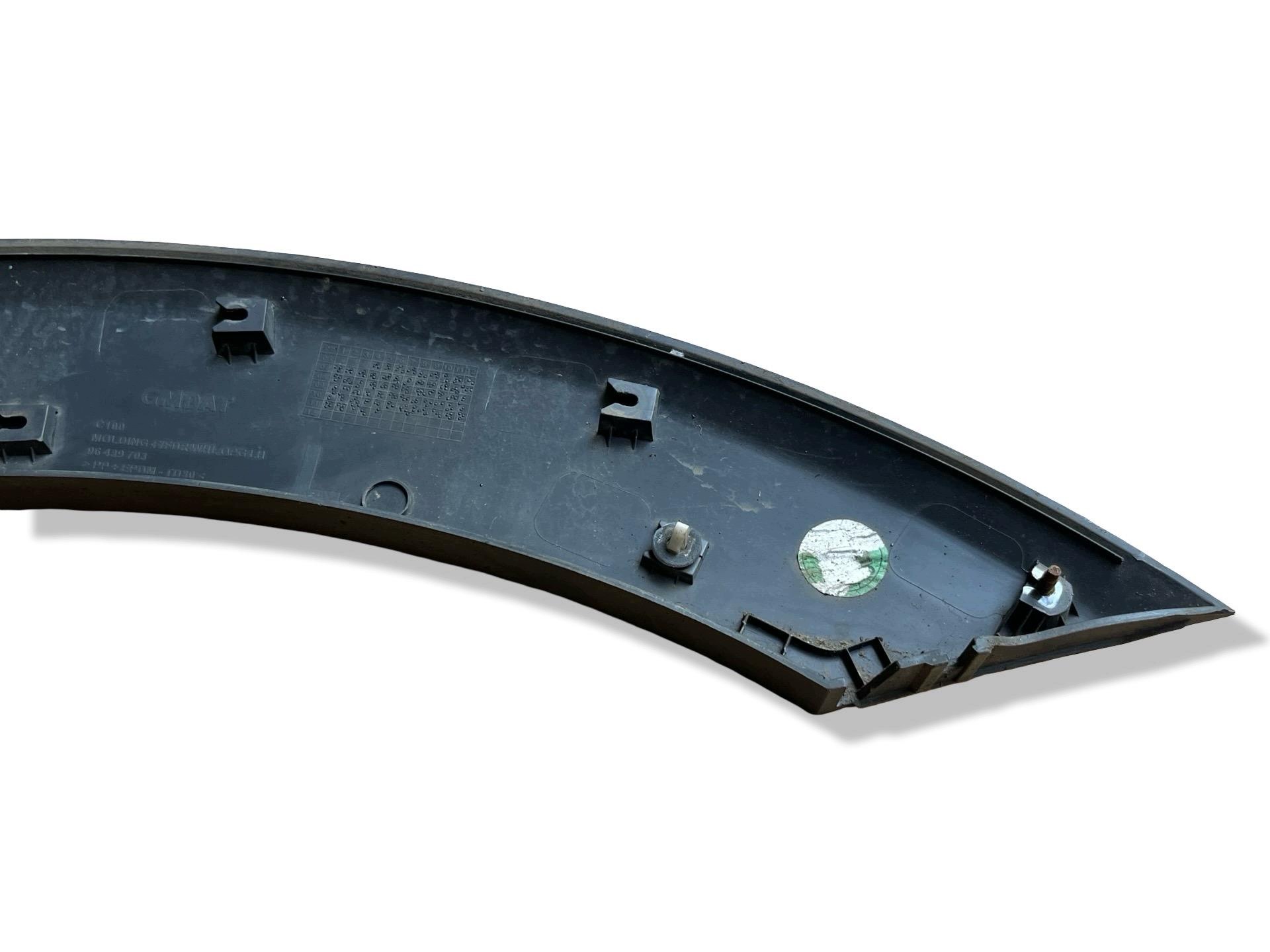 Couverture Aile Avant Gauche Bouche buse Chevrolet Captiva facelift C100 2011