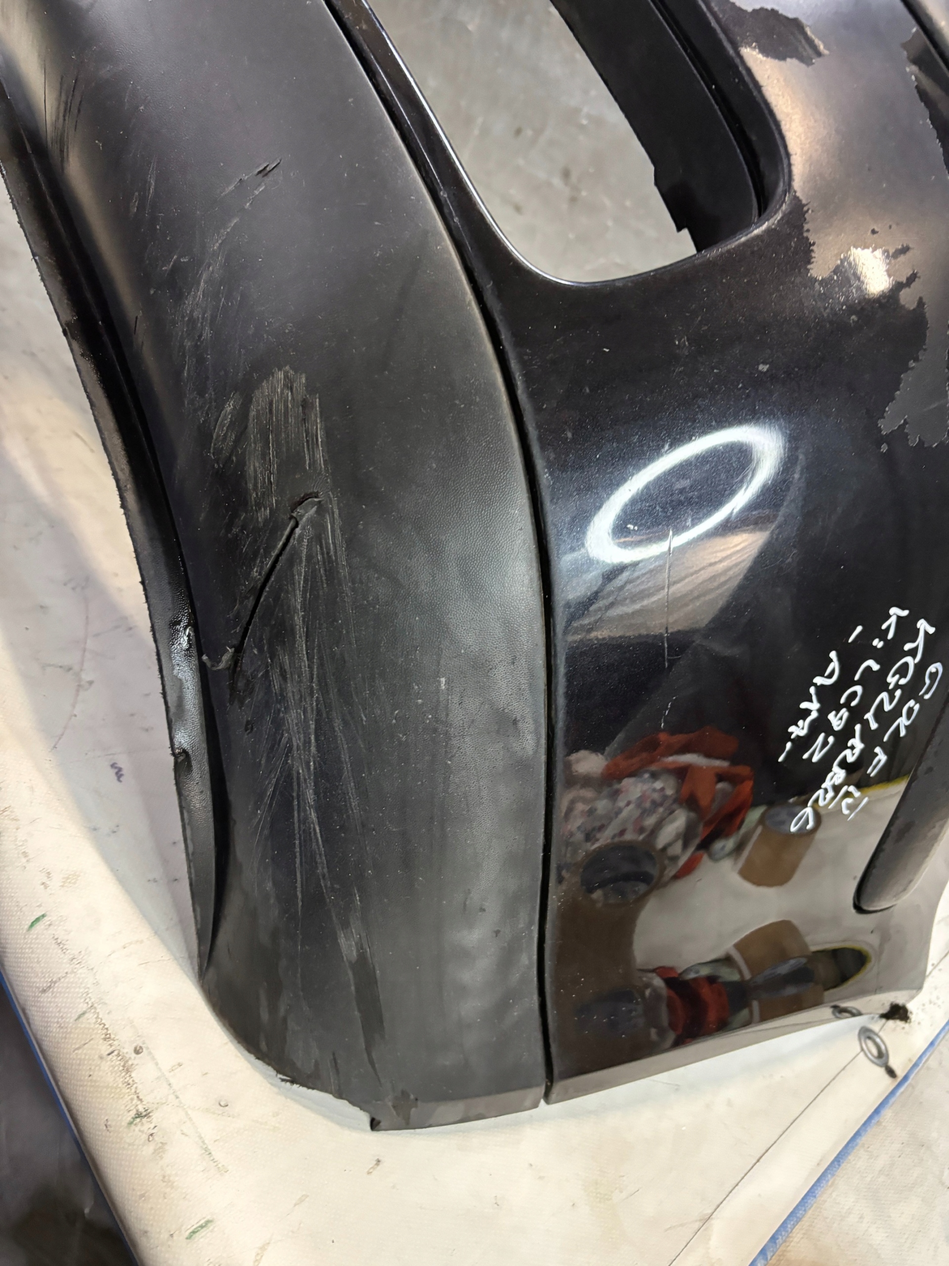 front bumper Volkswagen Golf IV 4 k: LC9Z