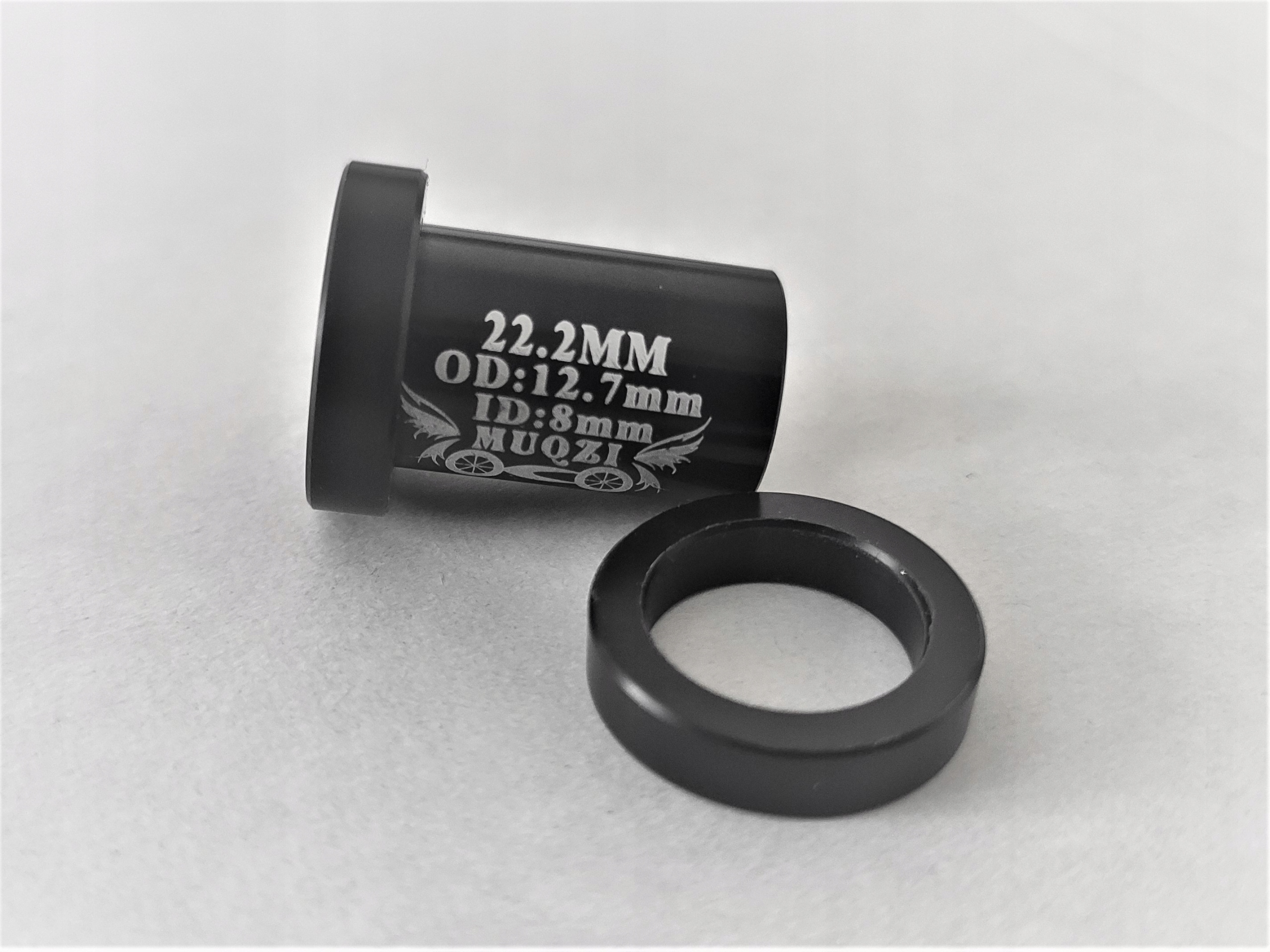 Tuleja montażowa dampera 24 x 12 x 8 + Dystans EAN (GTIN) 69222122