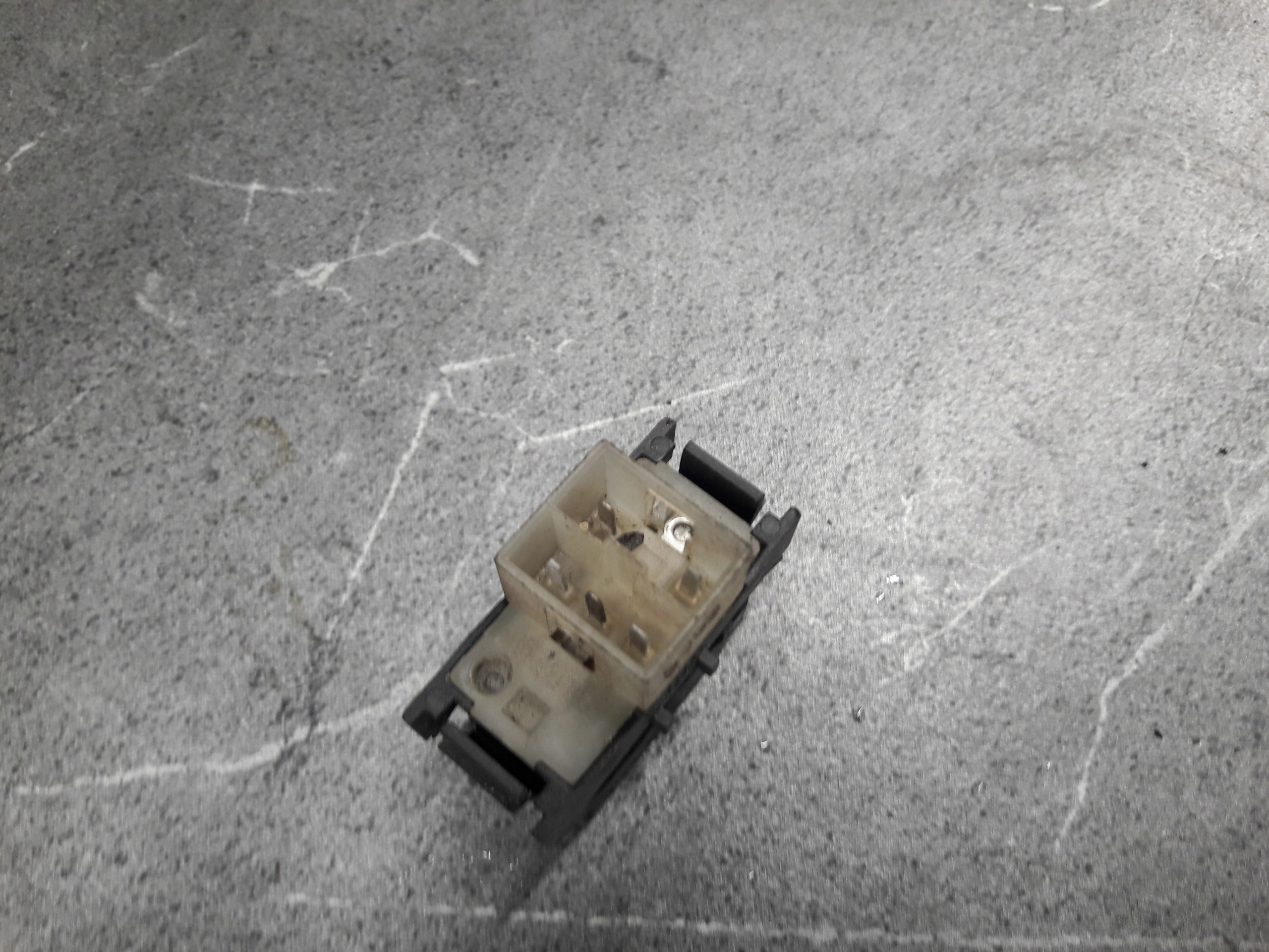 210b202010 przelacznik lusterek mercedes w210 Typ silnika Benzyna