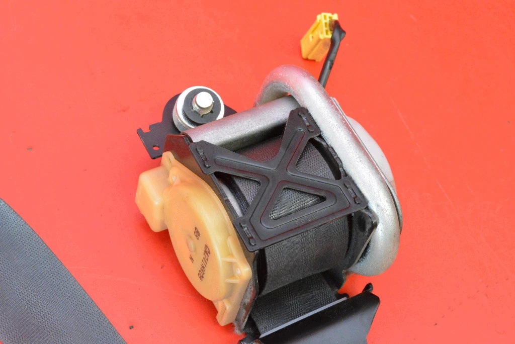 Gurten Sicherheits rechts vorne Spanner TK-AH3-EJ490 HONDA ACCORD VIII 07
