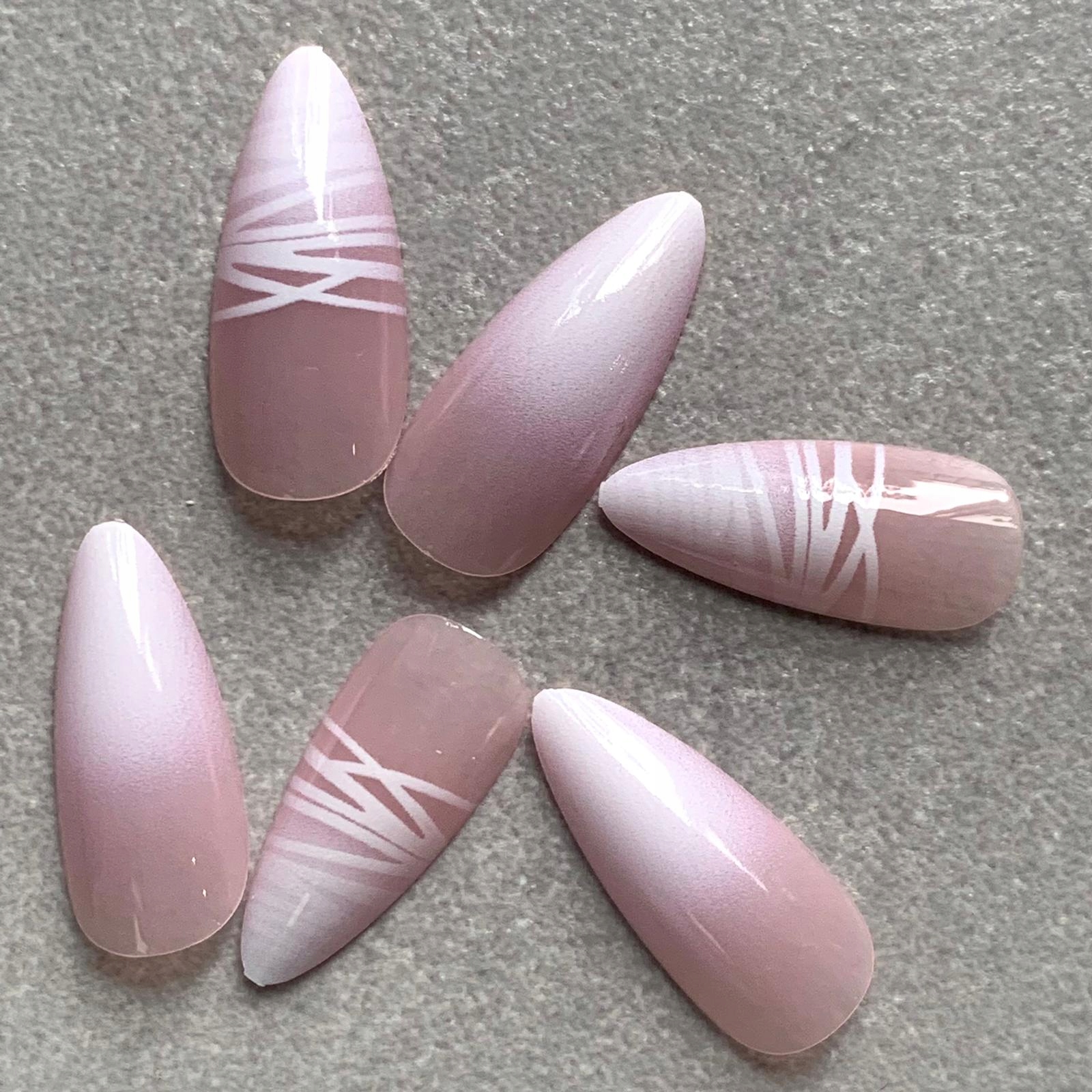 PASDE 8653 TIPSY MIGDAŁ FRENCH 8653 Kształt migdałowy