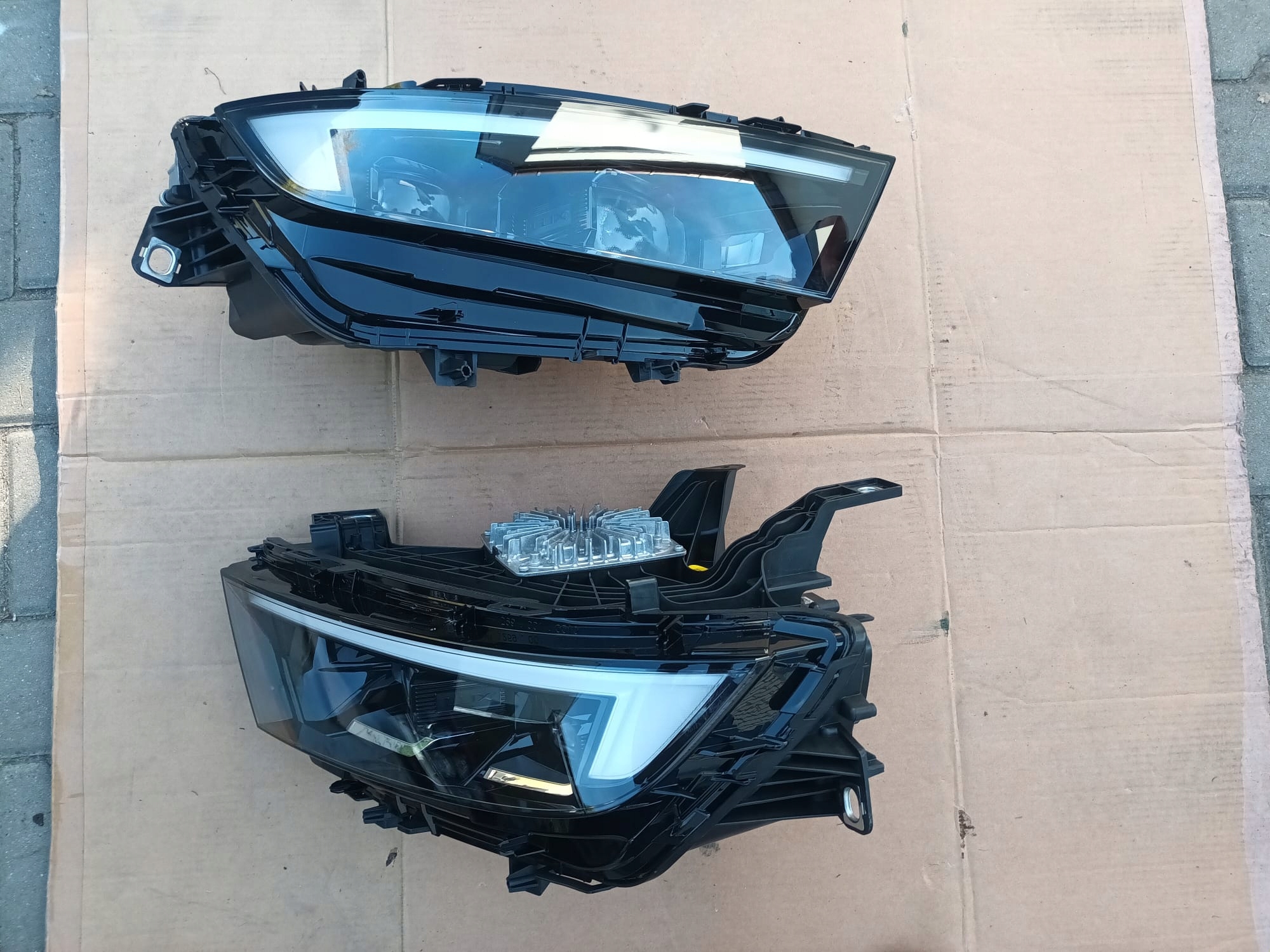 KPL LAMP LAMPY PRZÓD OPEL ASTRA L VI FULL LED ILUX Producent części Opel OE