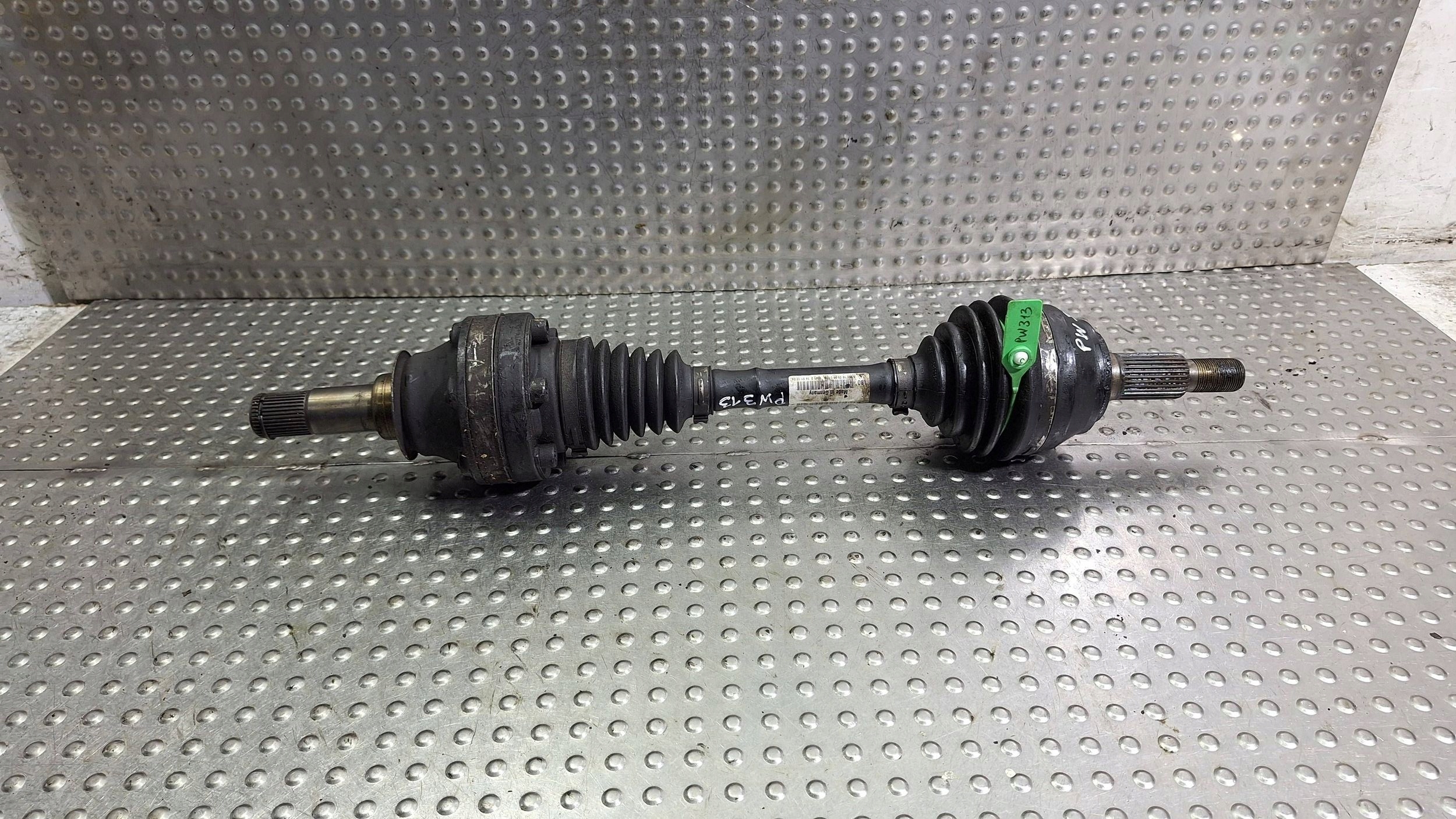semi-axis left right front 7L0407271C PORSCHE CAYENNE and 7L 4.5