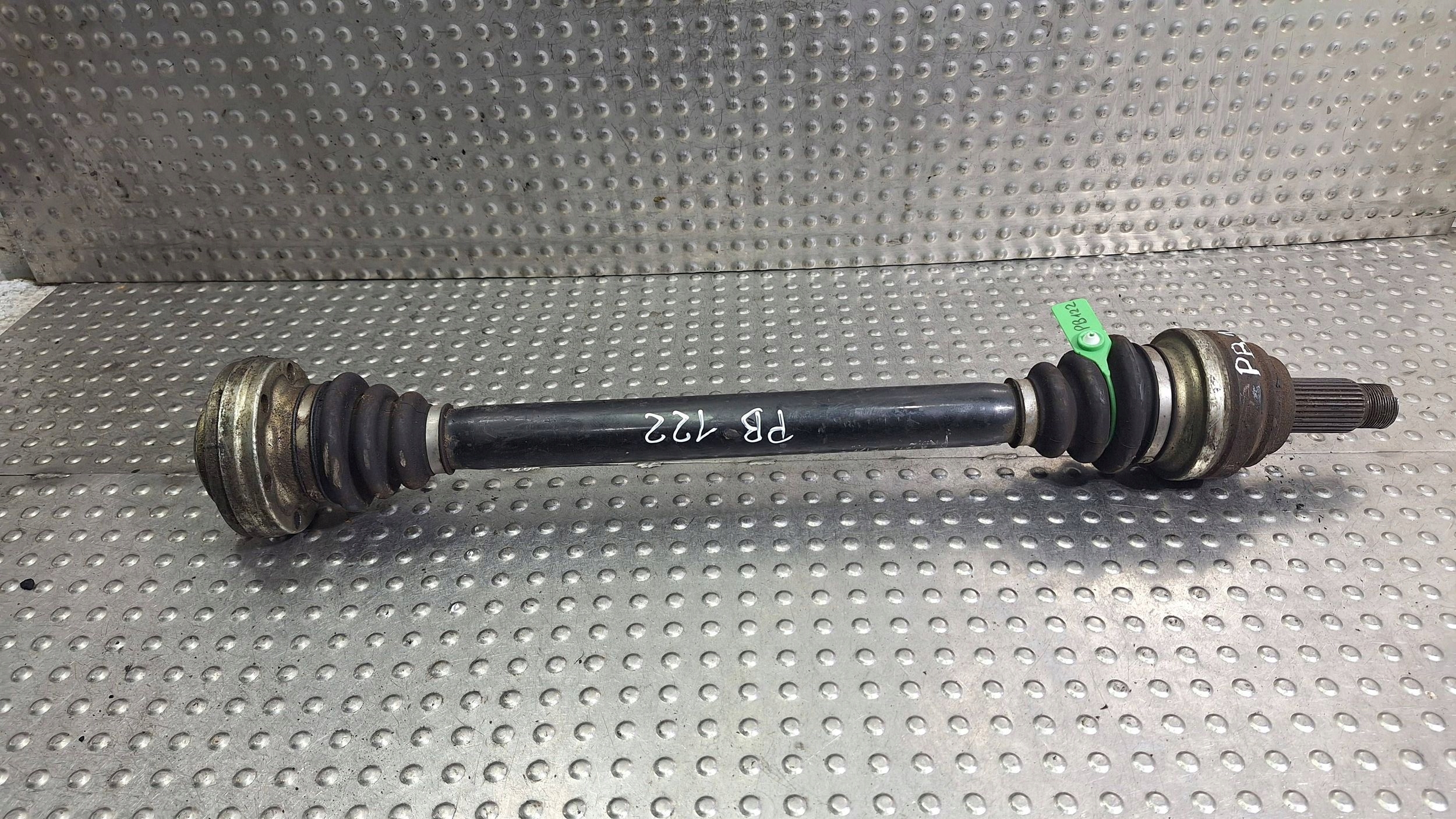 semi-axis right rear part 7527028 BMW 3 E90 E91 E92 E93 3.0I