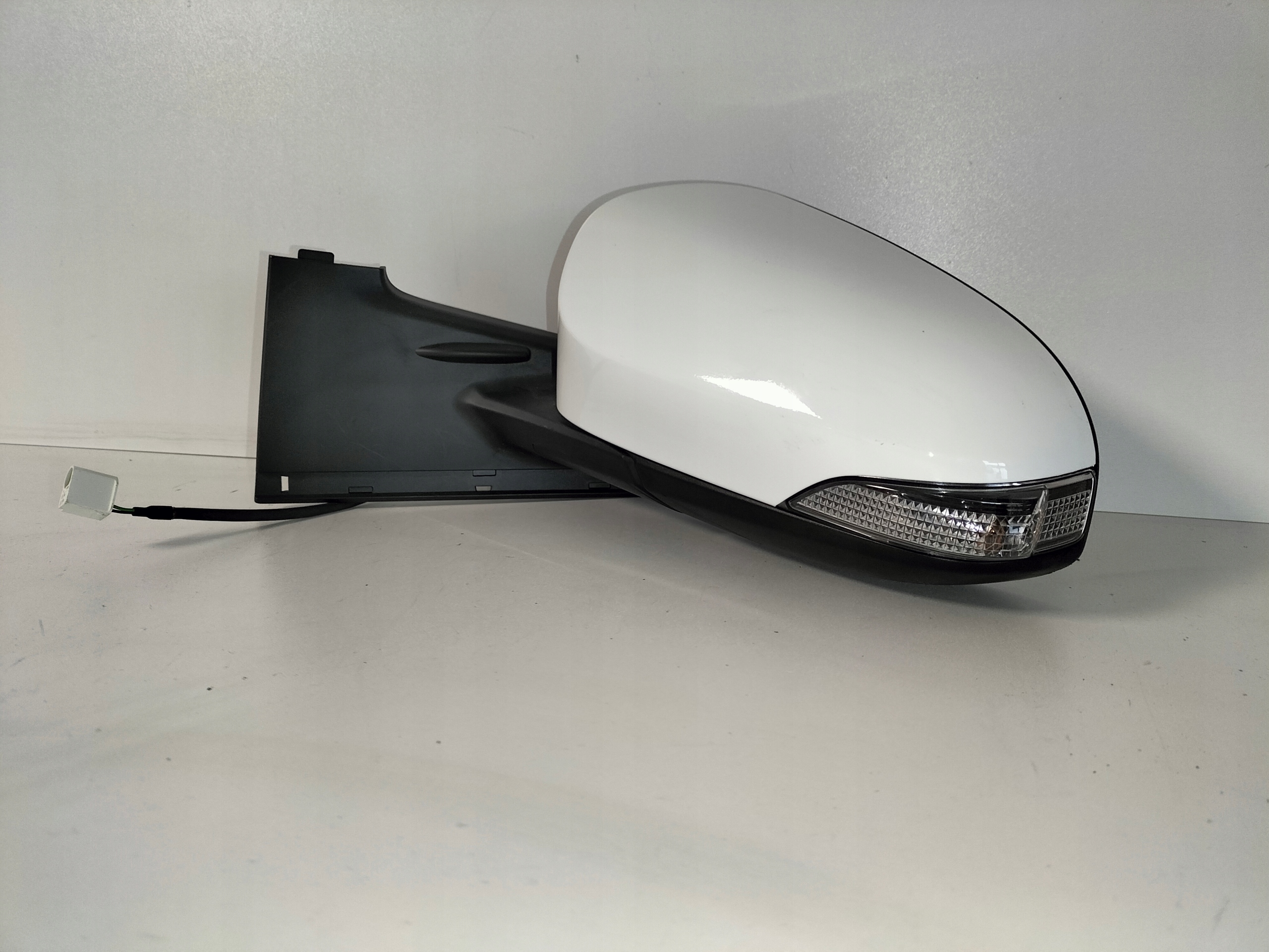 mirror left TOYOTA YARIS 3 III 11-14