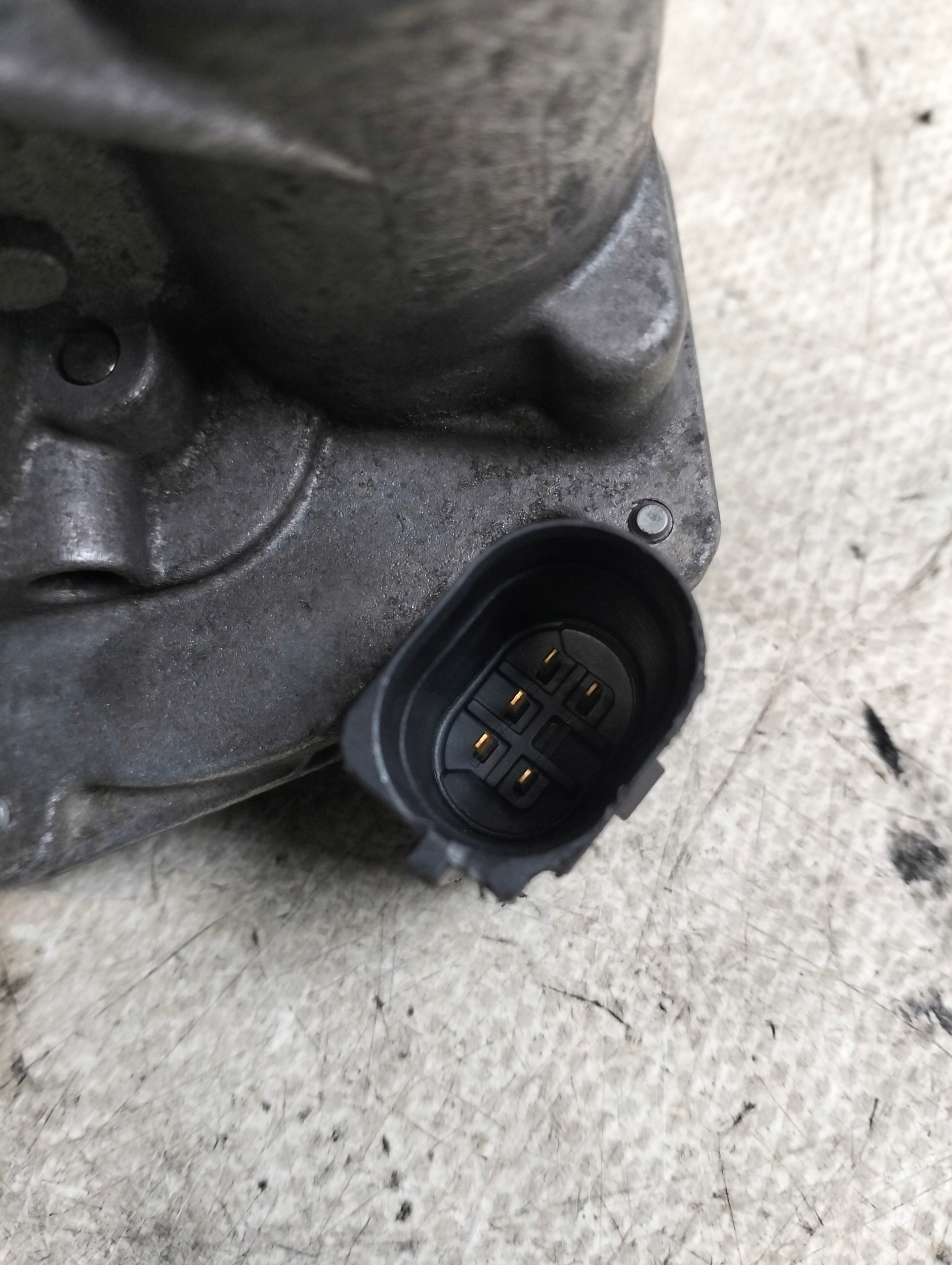 Valvola a farfalla OPEL INSIGNIA A 2.0CDTI 50329302