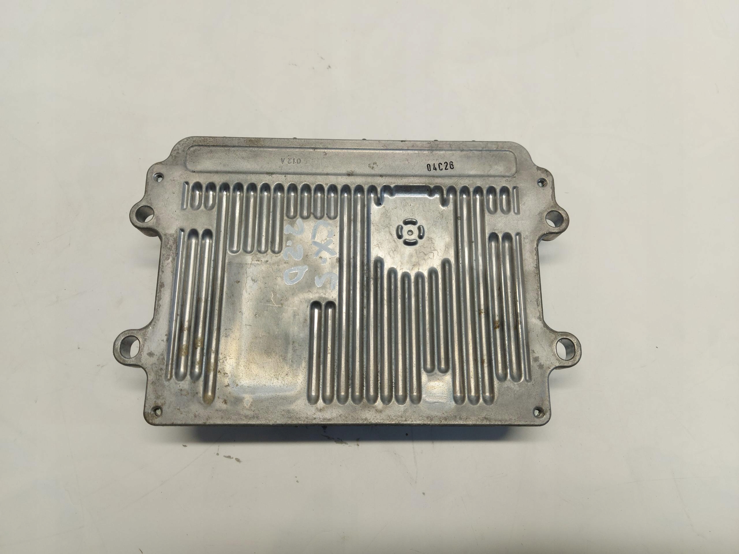 MAZDA CX5 II 2.2TD computer control unit of the engine ECU SHNC18881
