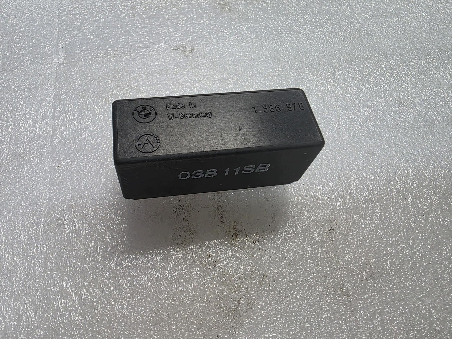 Relais Essuie glaces Module STERUJACY BMW E30 E28 Original 1386978
