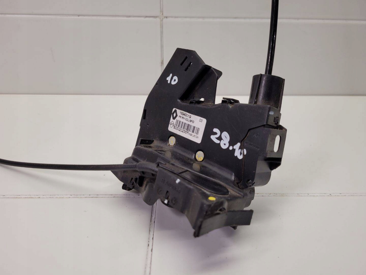 lock door front right side Renault Megane 4 2018 805020256R
