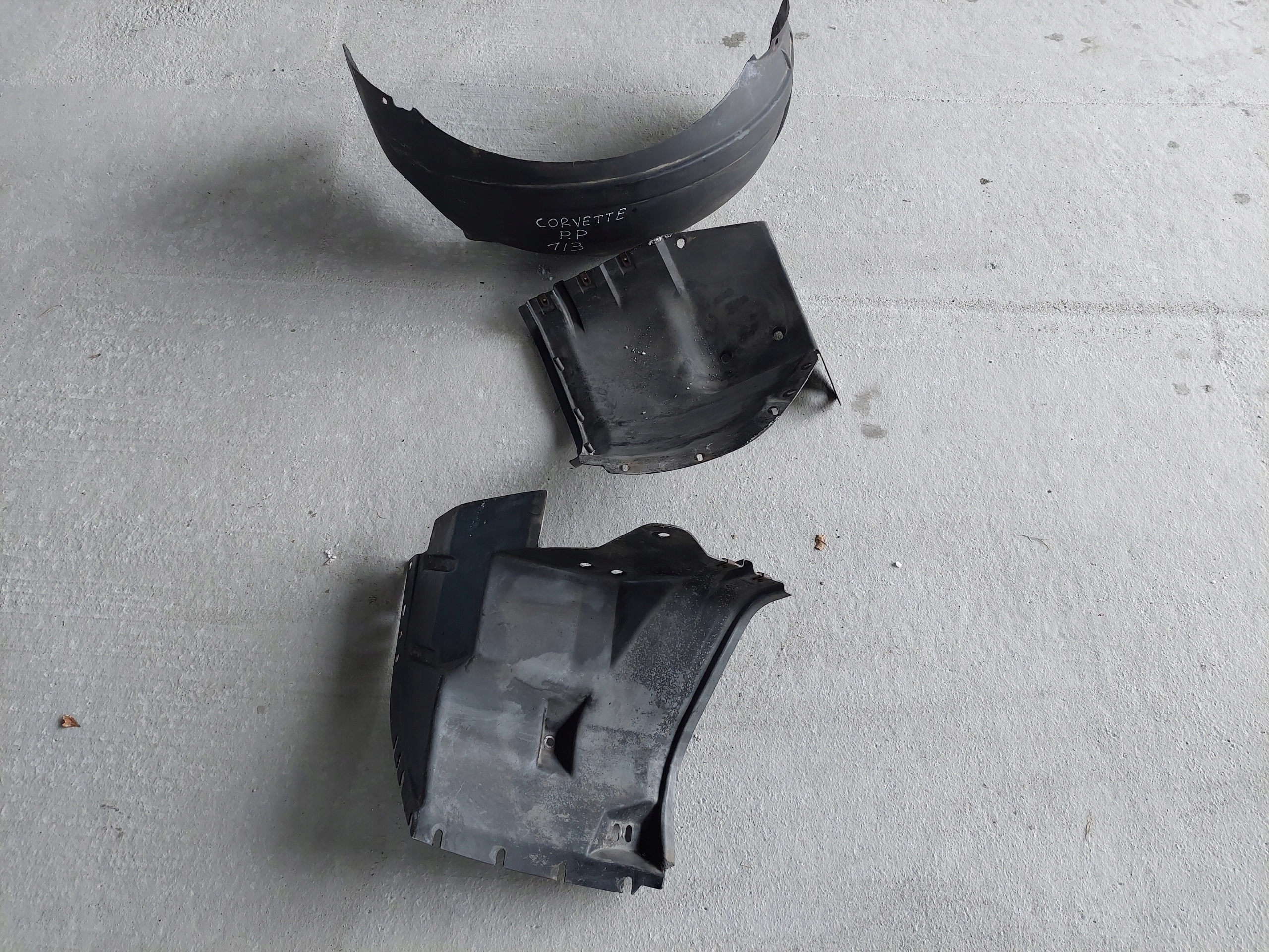 mudguard front PREDNIE right KOMPLET CHEVROLET CORVETTE C4 5.7