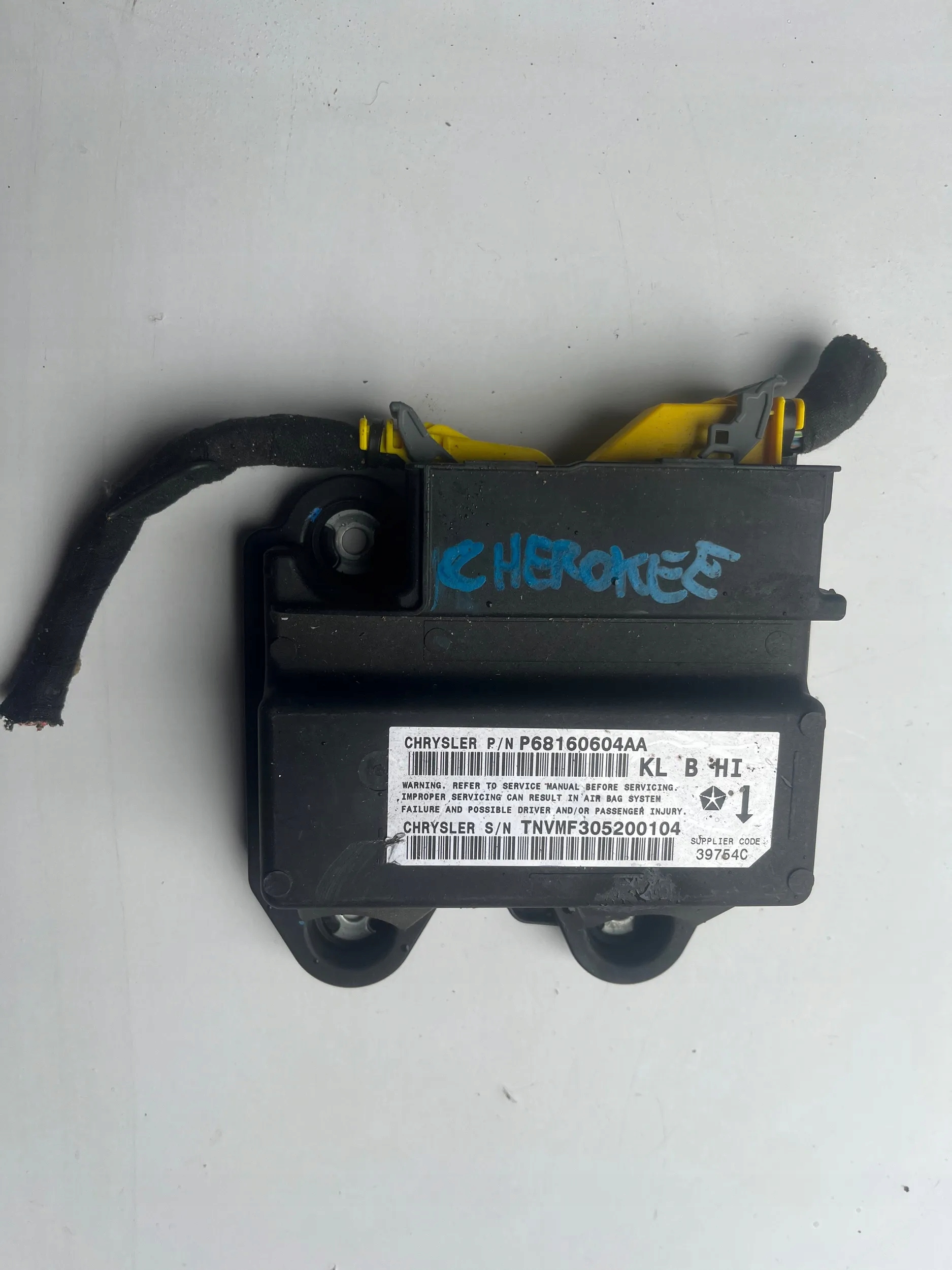 P68160604AA - JEEP CHEROKEE KL SENSOR МОДУЛЬ ПОДУШКИ AIR-BAG