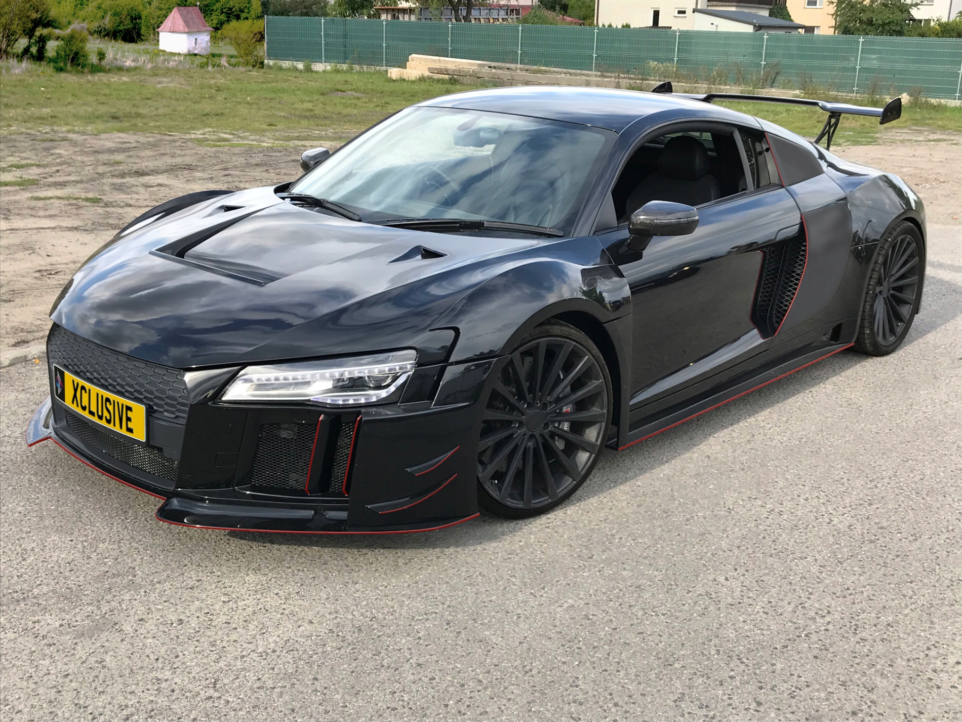 Audi R8 Капот Крылья бампер Тюнинг замазка