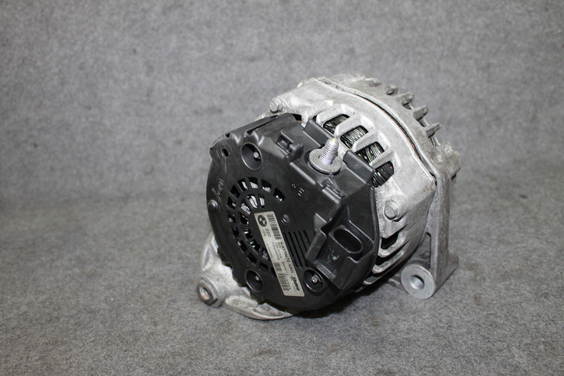 BMW F10 F01 X5 E70 X6 E71 2.5D 3.0D 3.5D N57 alternator 220A - 8570672