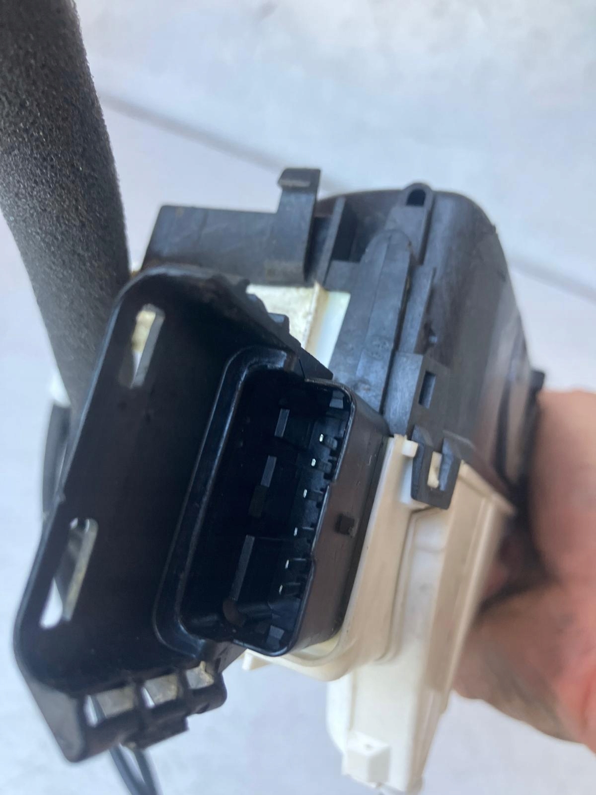 lock door left front PEUGEOT 3008 5008 and PSA006231